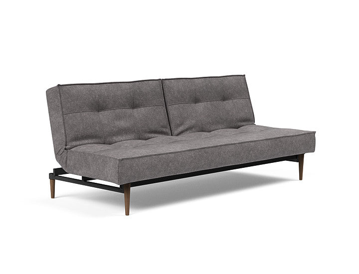 Erleben Sie das stilvolle Splitback Sofabett 115 Styletto von Innovation Living – ideal für flexible Wohnlösungen und zeitgemäßes Design.