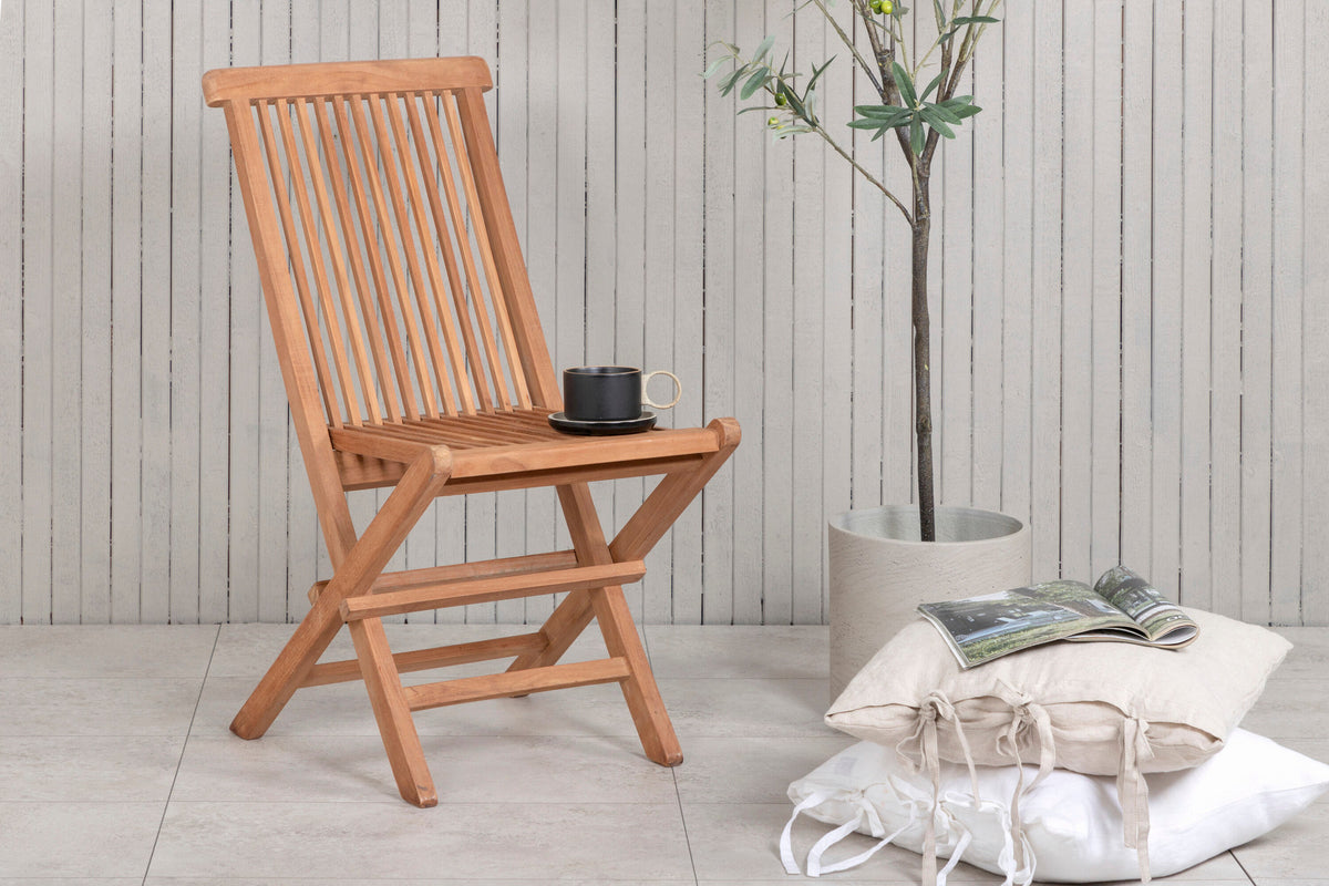 Kenya Gartenstuhl w/o in Natur präsentiert im Onlineshop von KAQTU Design AG. Gartenstuhl mit Armlehnen ist von Venture Home
