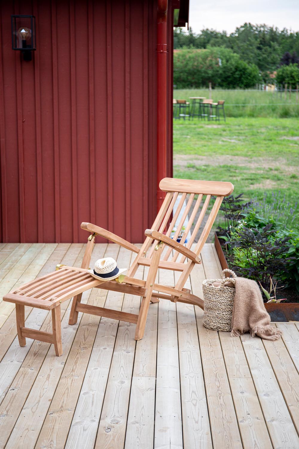 Kenya Sun Lounge in Natur präsentiert im Onlineshop von KAQTU Design AG. Liegestuhl ist von Venture Home