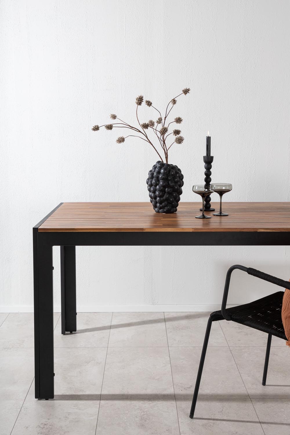 Bois Gartentisch in Natur/Schwarz präsentiert im Onlineshop von KAQTU Design AG. Gartentisch ist von Venture Home
