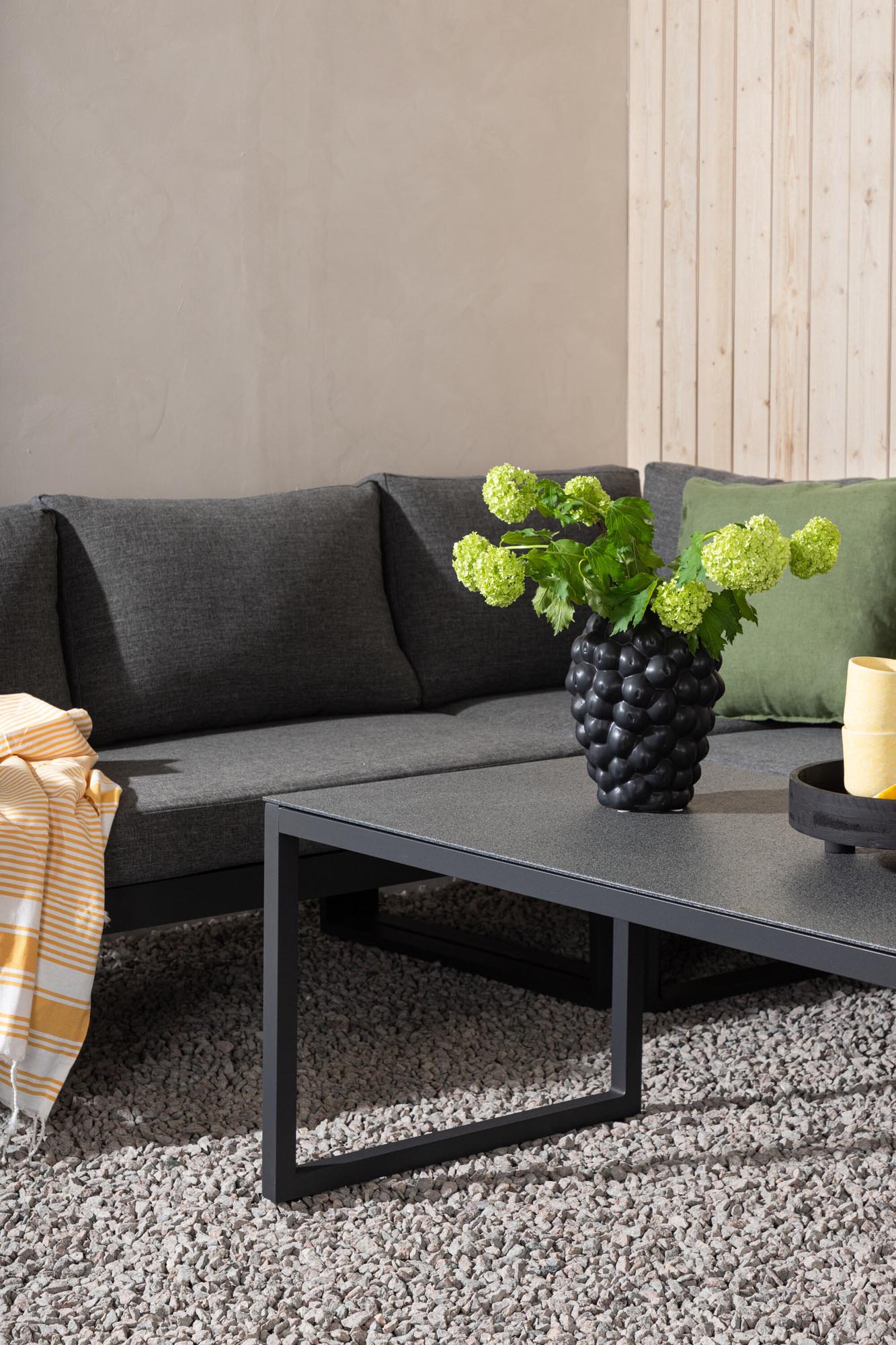 Stylisches Texas Ecksofa Outdoorset 60cm von Venture Home – ideal für entspannte Stunden im Freien mit Familie und Freunden.