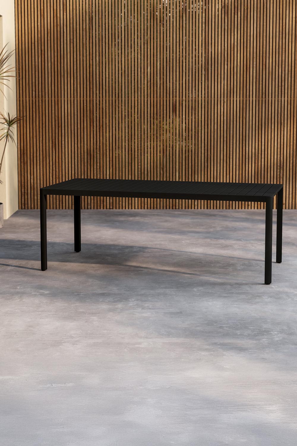 Rechteckiger Gartentisch Giardini in Black präsentiert im Onlineshop von KAQTU Design AG. Gartentisch ist von Venture Home