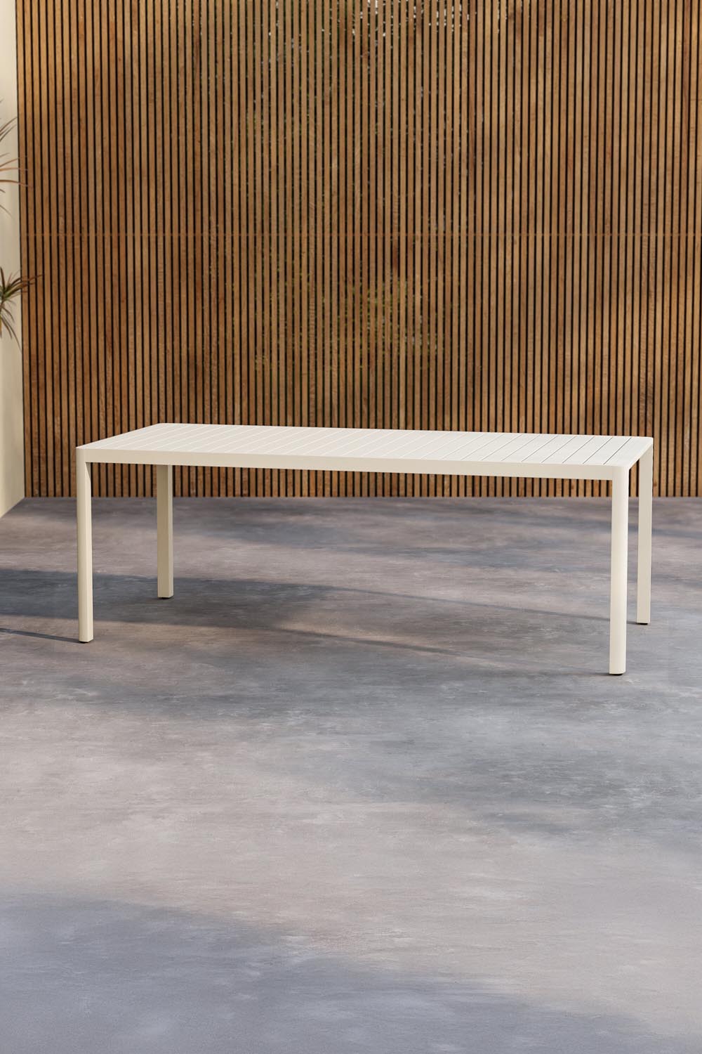 Rechteckiger Gartentisch Giardini in Beige präsentiert im Onlineshop von KAQTU Design AG. Gartentisch ist von Venture Home
