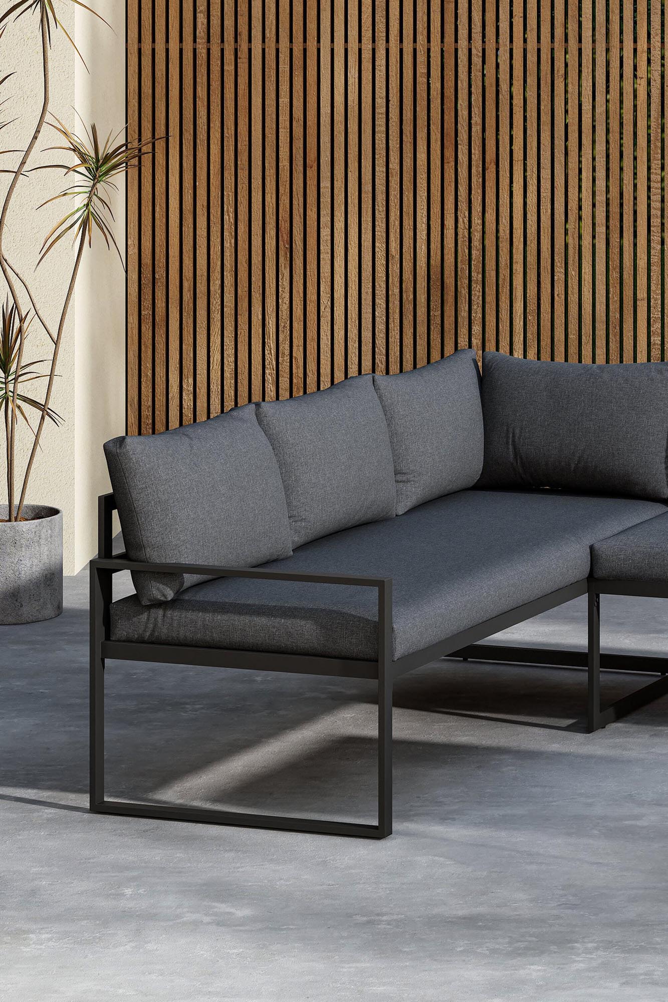 Das Zingaro Ecksofa-Set von Venture Home vereint modernes Design mit Komfort, ideal für stilvolles Outdoor-Wohnen.