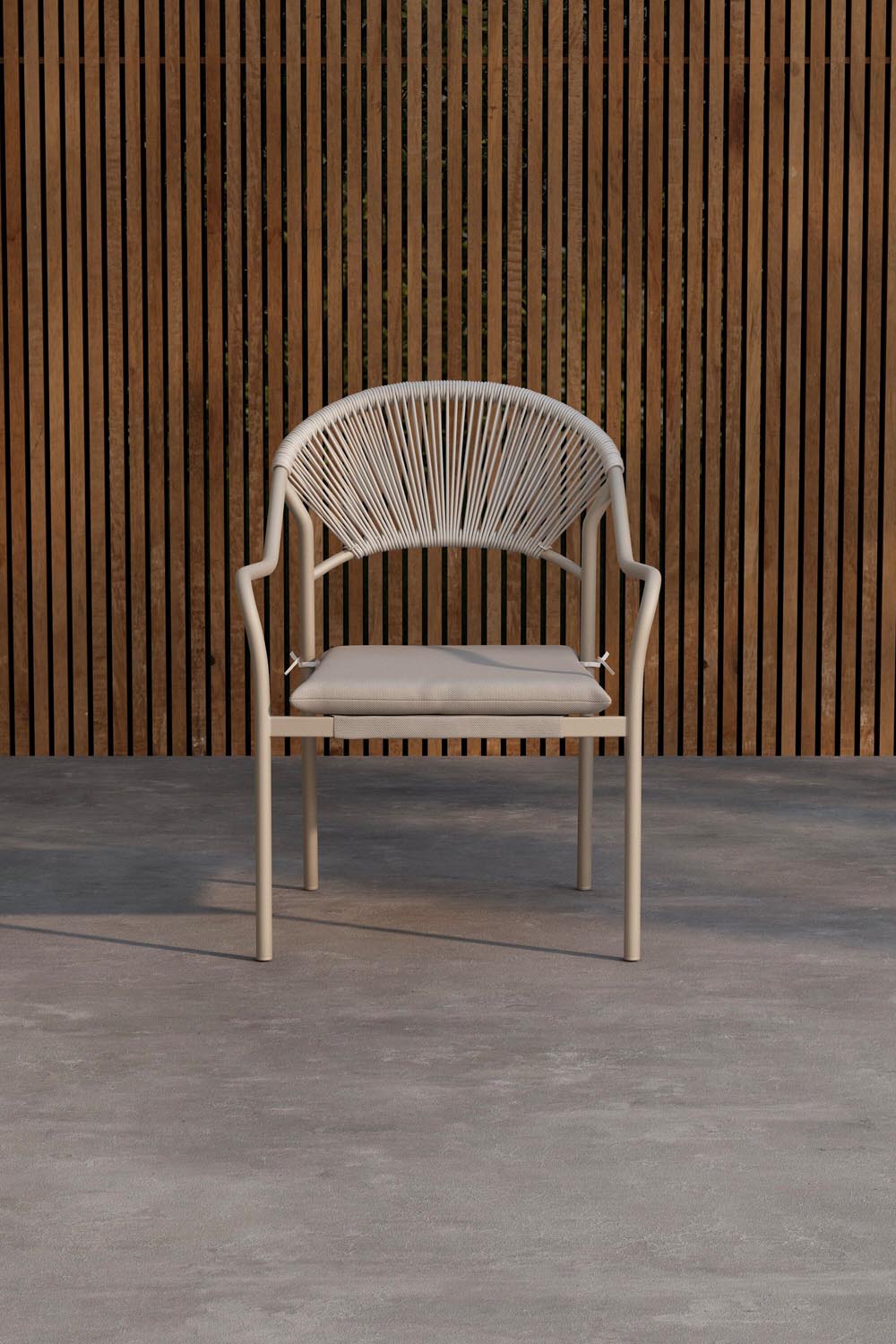 Paros Esszimmerstuhl in Beige präsentiert im Onlineshop von KAQTU Design AG. Gartenstuhl mit Armlehnen ist von Venture Home