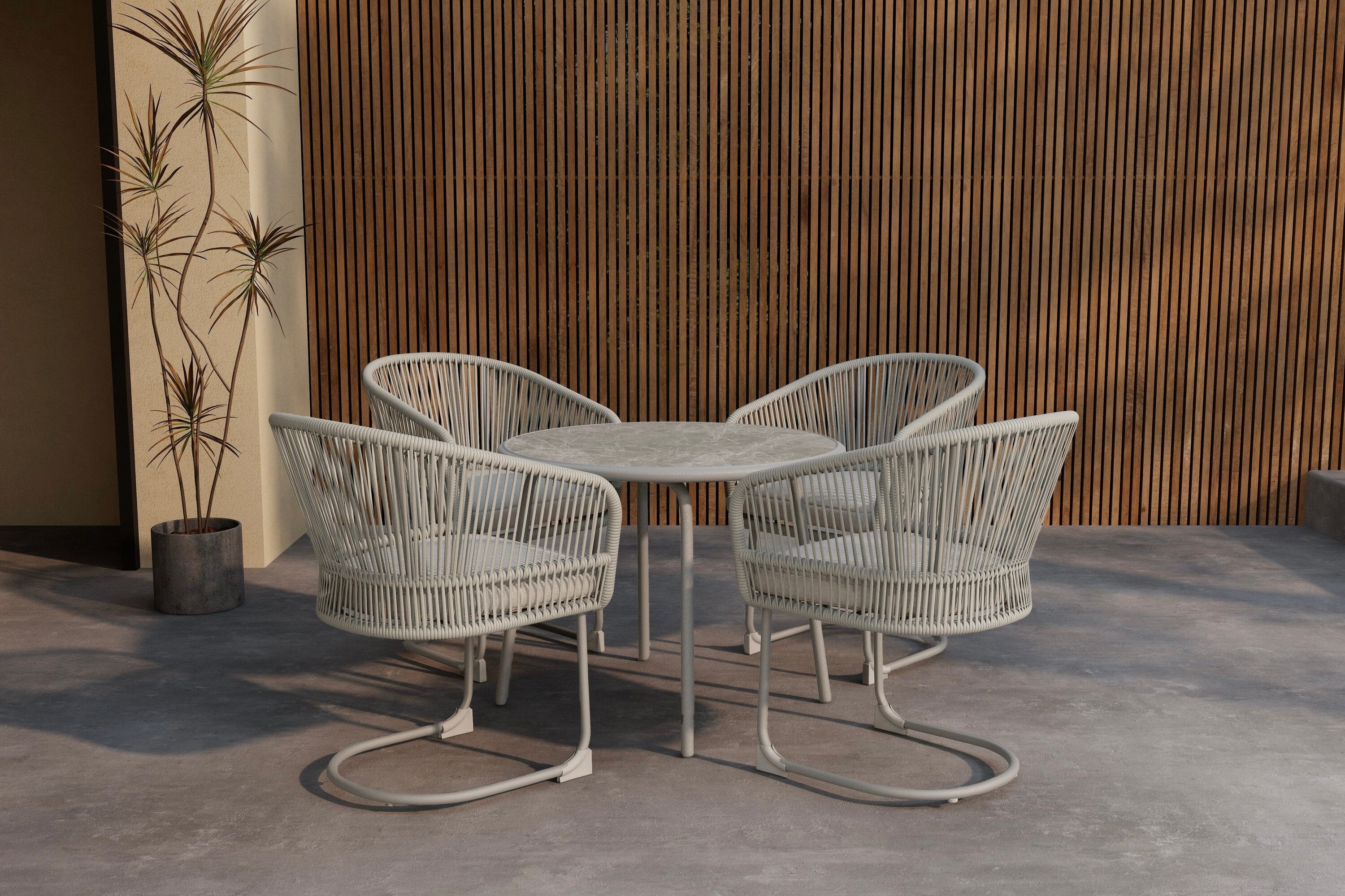 Elegantes Tilos Gartentischset in Hellgrau, ideal für stilvolle Outdoor-Bereiche, präsentiert von Venture Home.