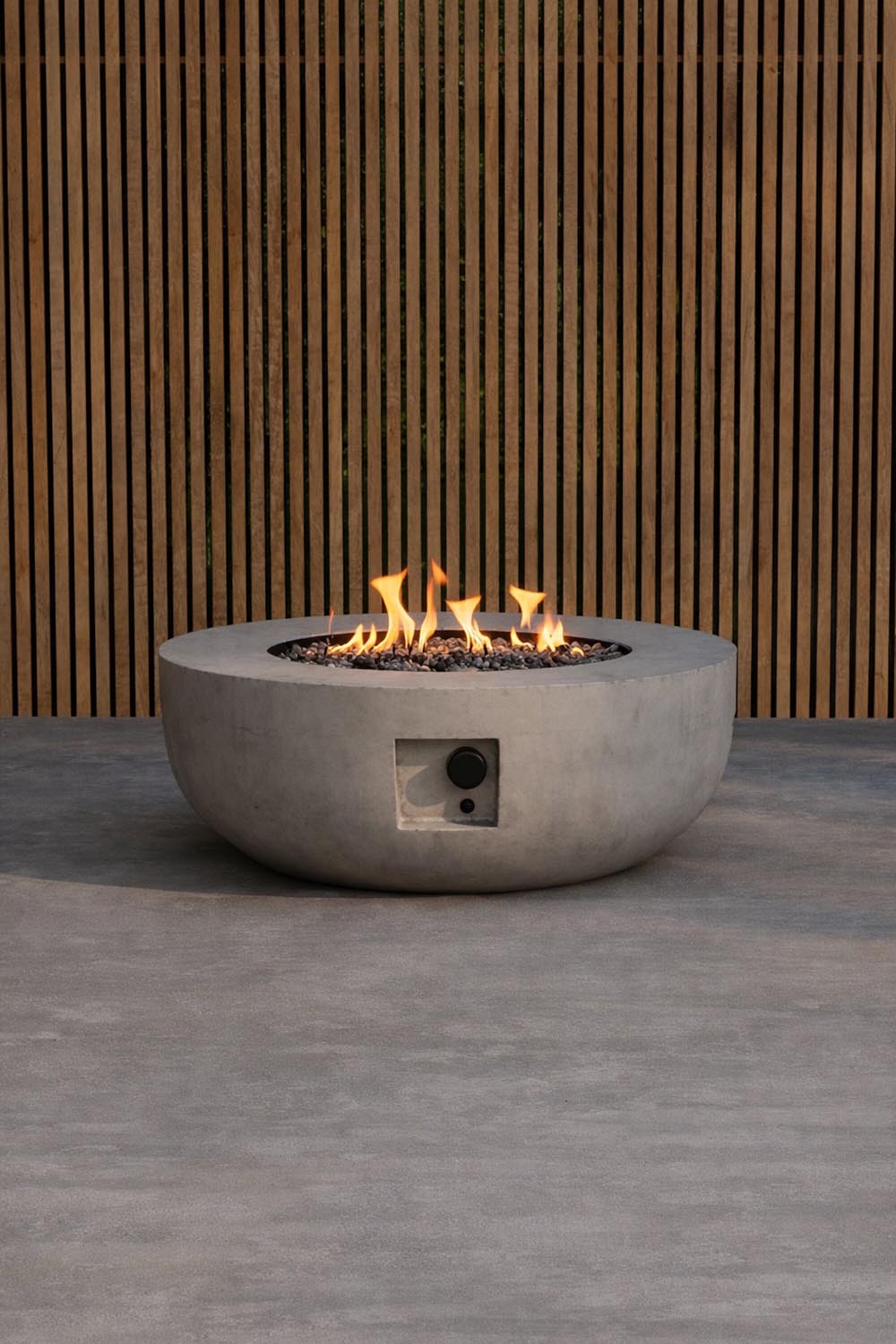 Kea Fire Basket in Grau präsentiert im Onlineshop von KAQTU Design AG. Feuerschale ist von Venture Home