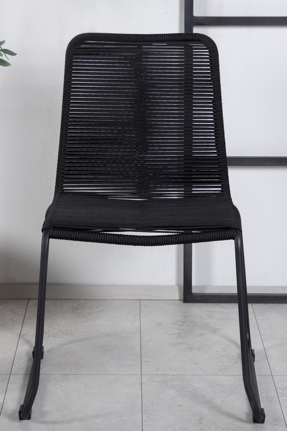 Lindos Esszimmerstuhl in Schwarz präsentiert im Onlineshop von KAQTU Design AG. Gartenstuhl mit Armlehnen ist von Venture Home