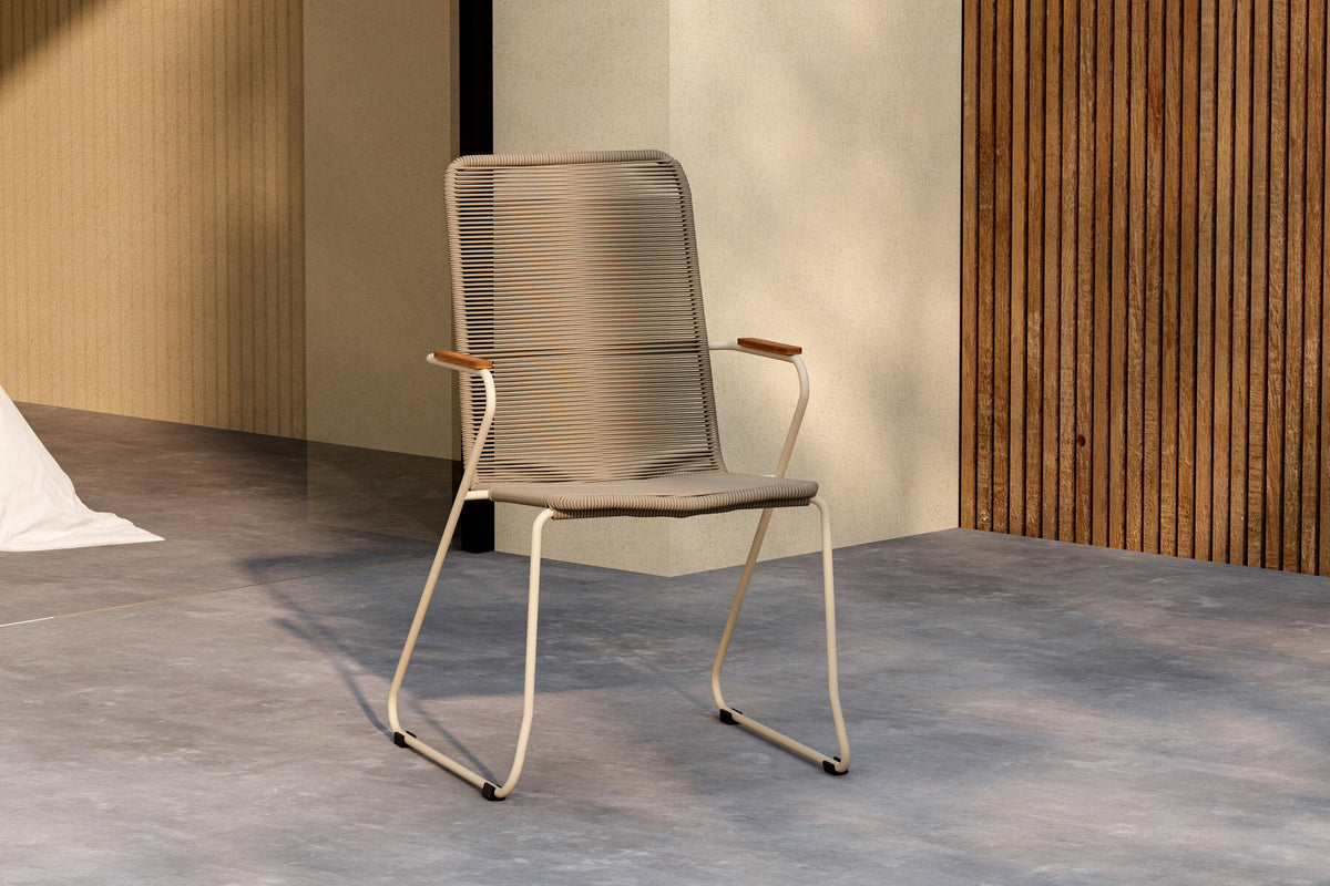 Bois Esszimmerstuhl in Beige präsentiert im Onlineshop von KAQTU Design AG. Stuhl ist von Venture Home