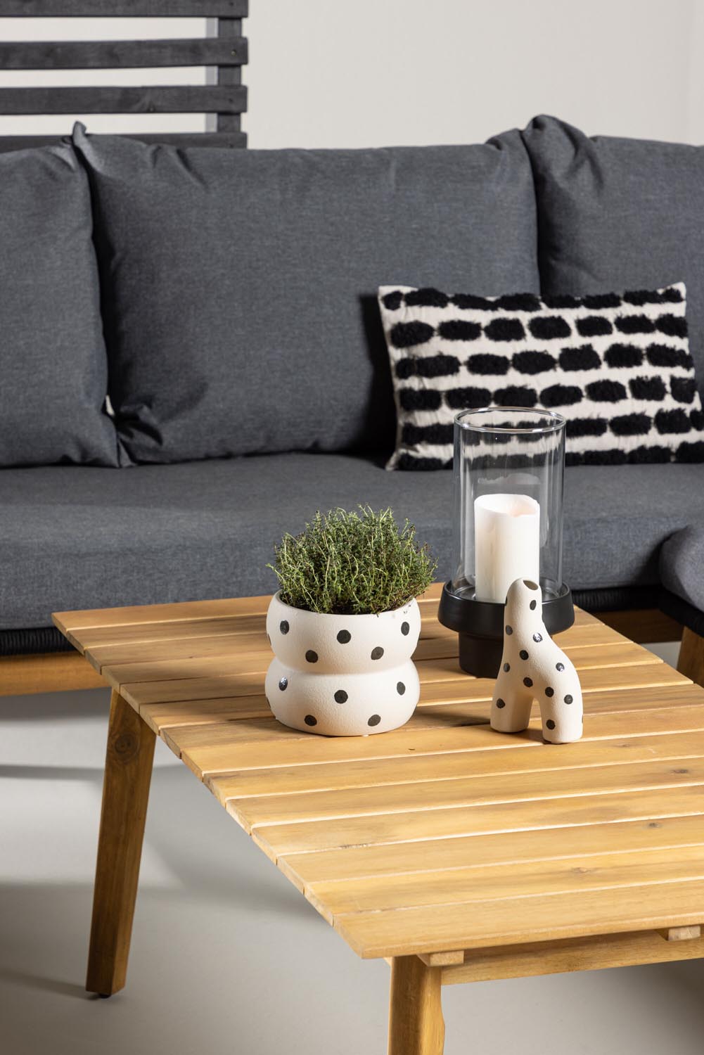 Chania Ecksofa-Set in Schwarz präsentiert im Onlineshop von KAQTU Design AG. Loungeset ist von Venture Home