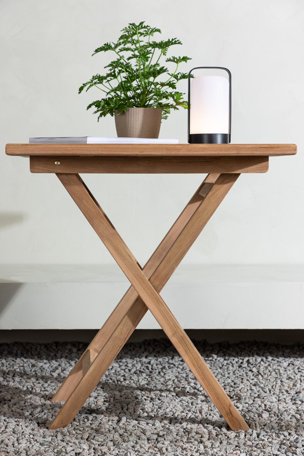 Kenya Café Esstisch in Natur präsentiert im Onlineshop von KAQTU Design AG. Beistelltisch Outdoor ist von Venture Home