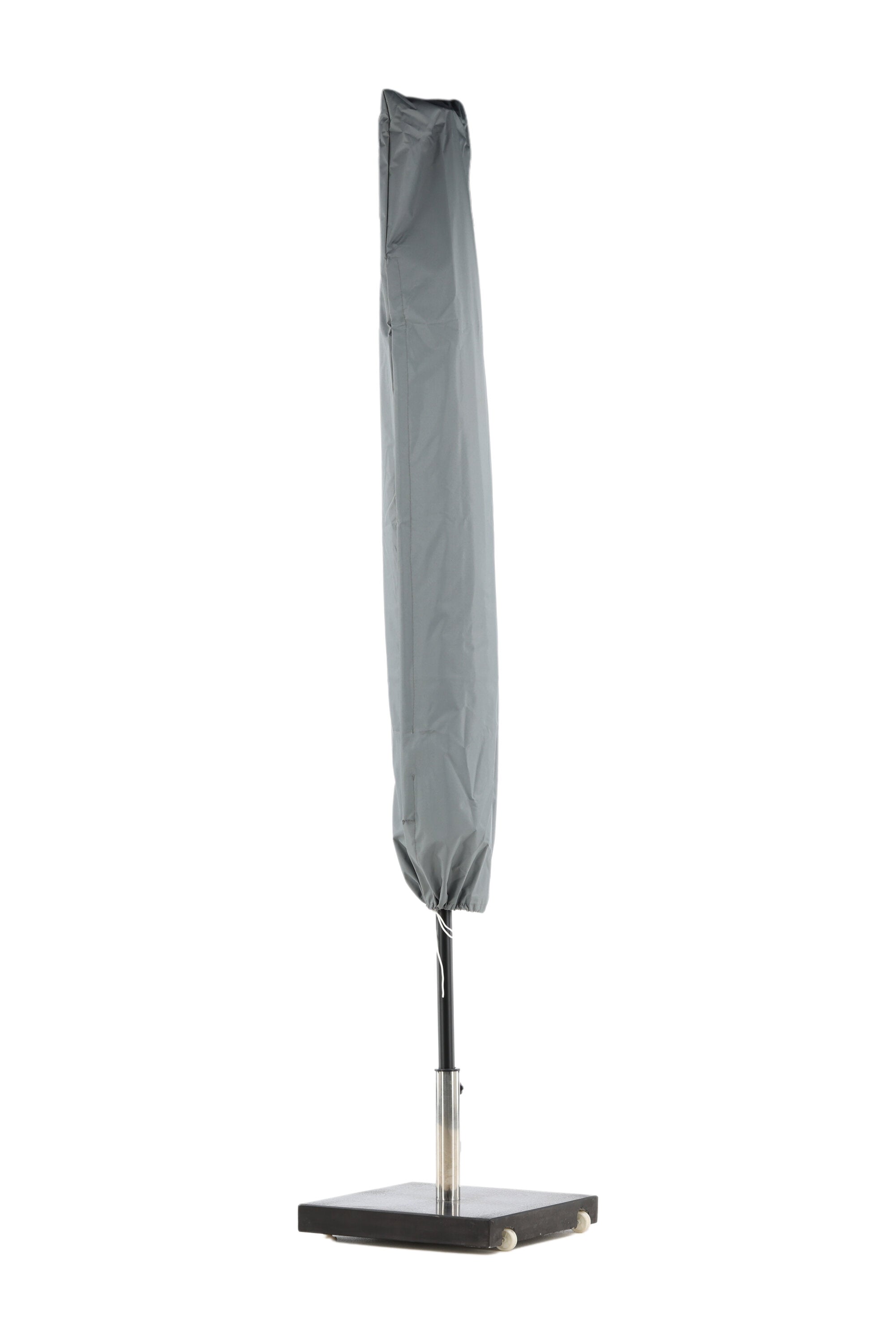 Sonnenschirmhülle in Grau präsentiert im Onlineshop von KAQTU Design AG. Outdoor Zubehör ist von Venture Home