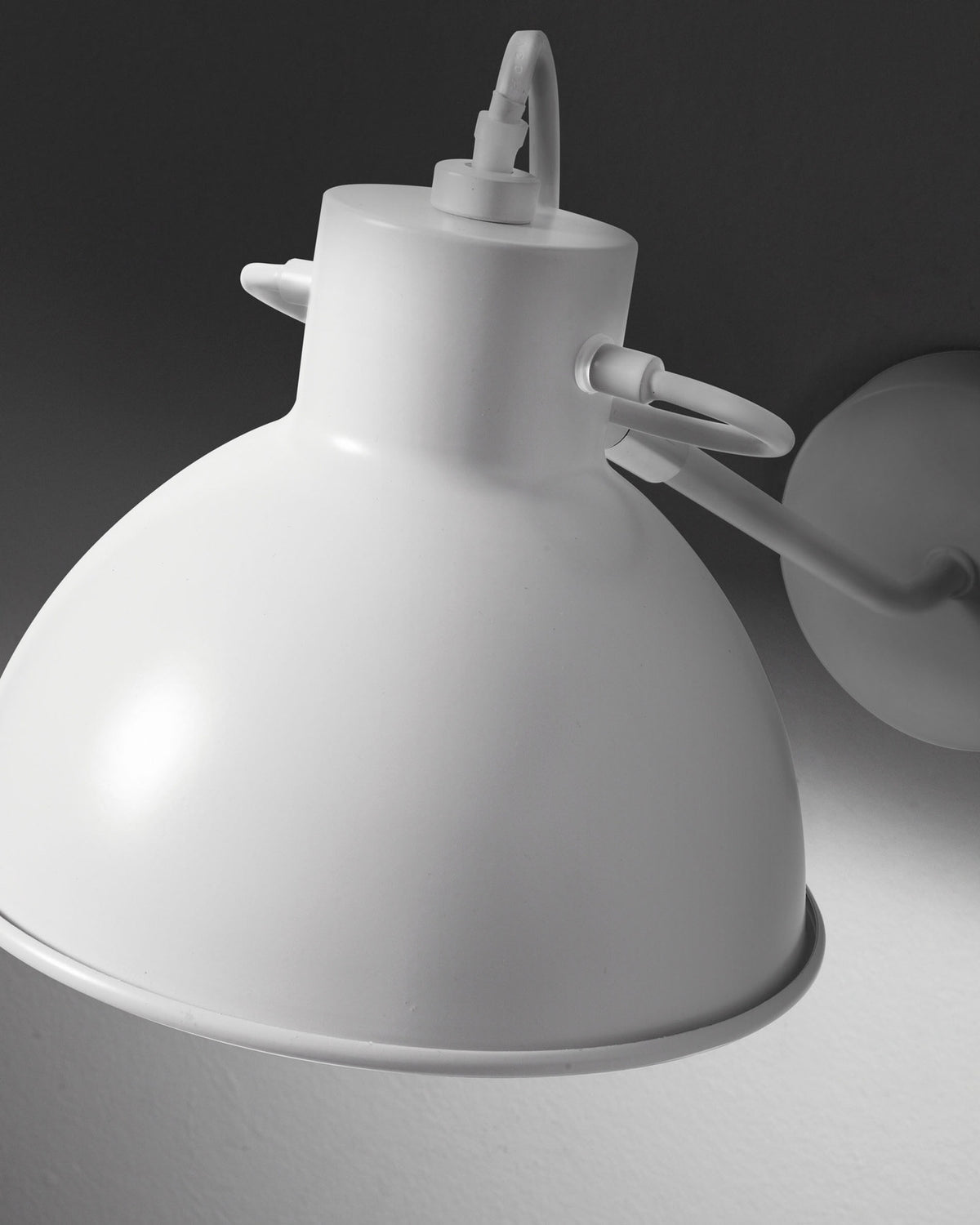 Offelis Wandleuchte, weiss in Weiss präsentiert im Onlineshop von KAQTU Design AG. Wandleuchte ist von Kave Home