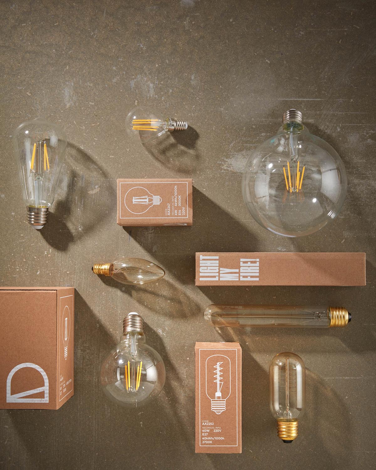 Bulb LED Glühbirne E14 4W, weiss in Klar, Weiss präsentiert im Onlineshop von KAQTU Design AG. Leuchtmittel ist von Kave Home