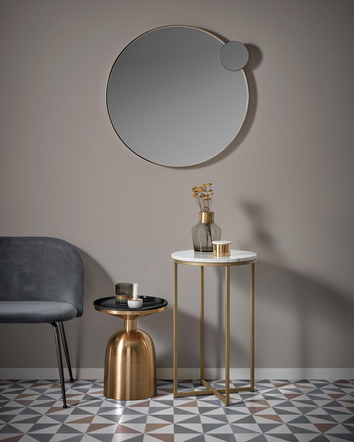 Moderner Physic Beistelltisch von Kave Home, Ø 38 cm, stilvoll & chic.