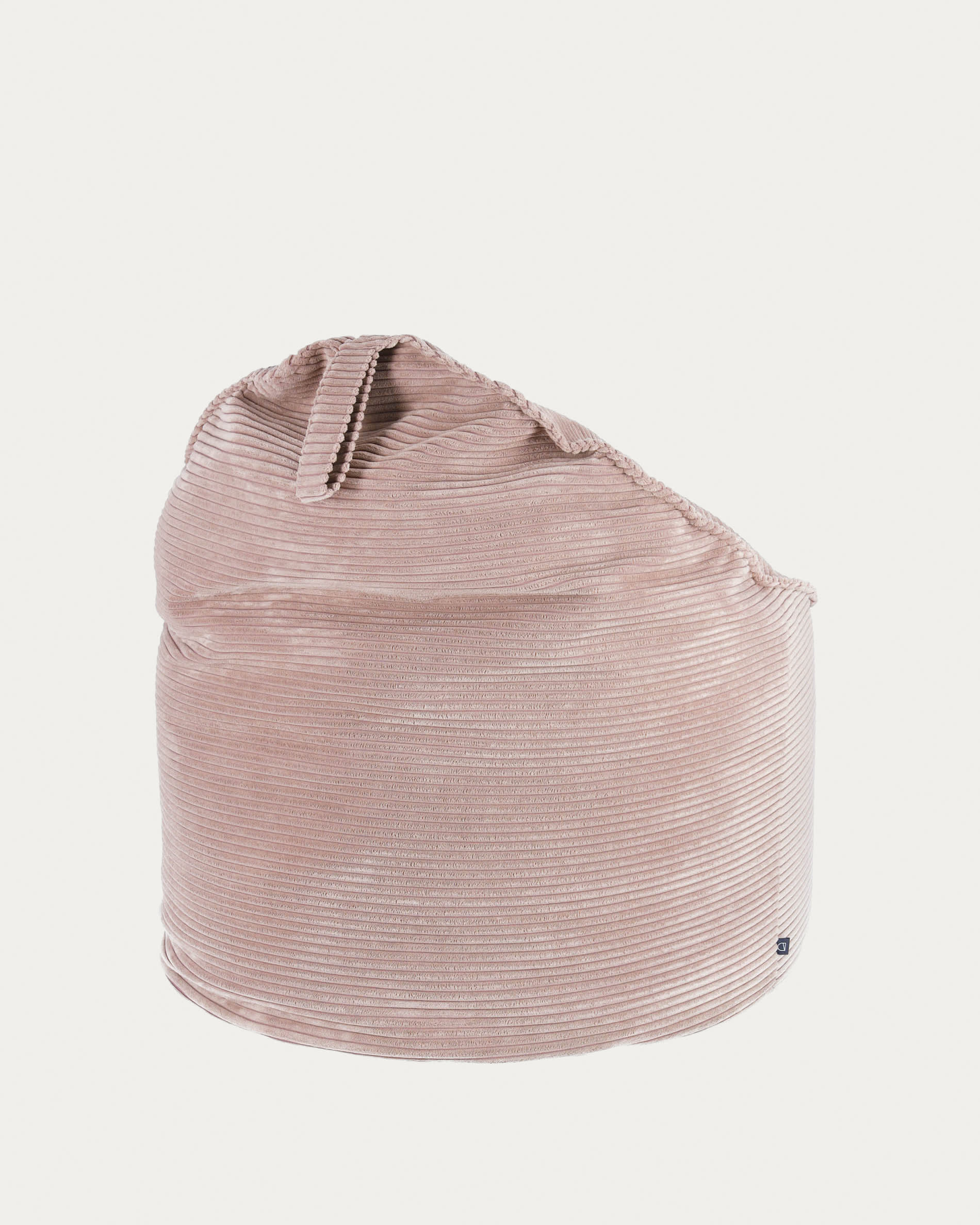 Der Wilma Pouf in rosa Cordstoff von Kave Home ist ein stilvolles, rundes Sitzmöbel mit 80 cm Durchmesser für modernes Wohnen.