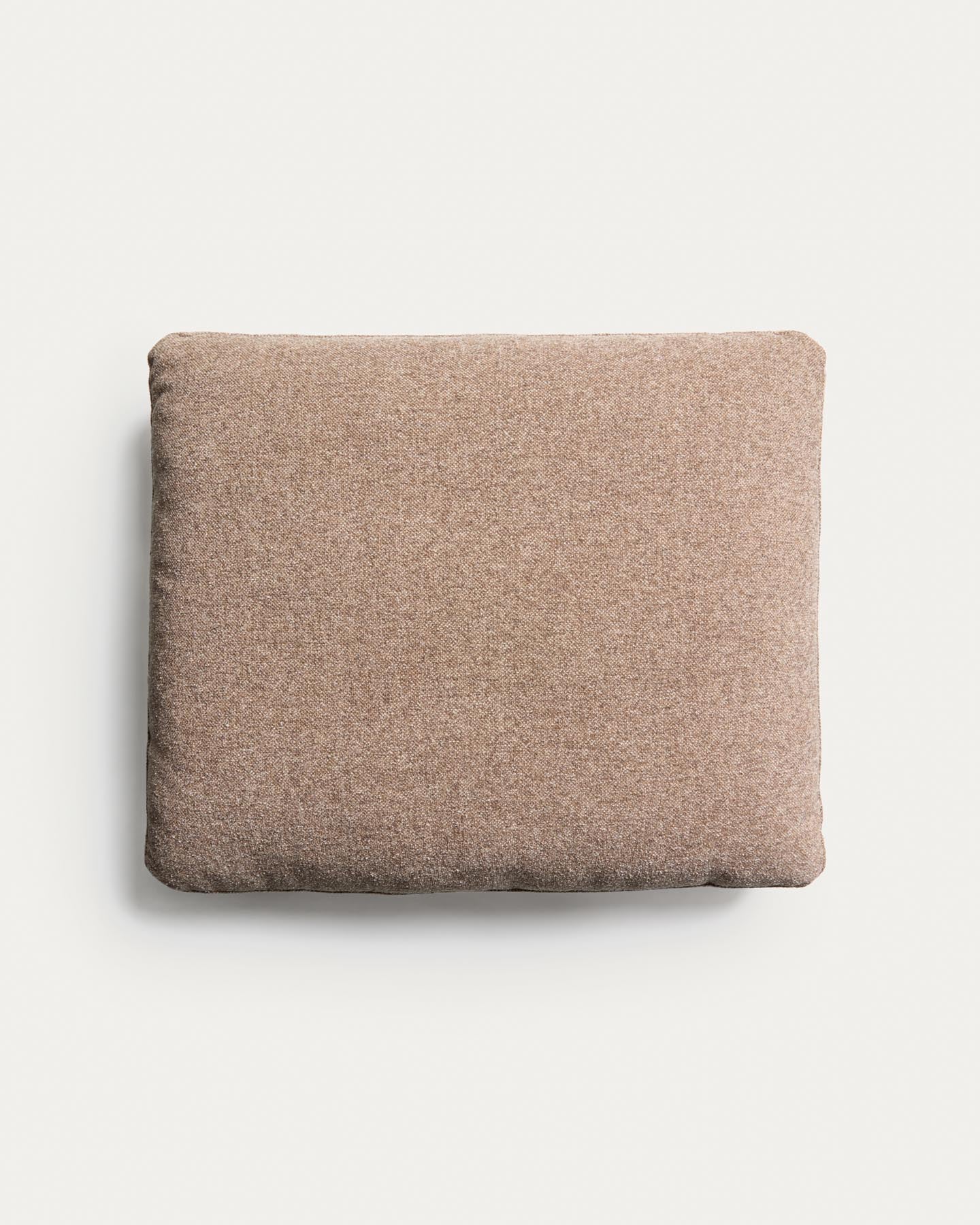 Kissen Blok in brauner Chenille, 50 x 60 cm in Taupe präsentiert im Onlineshop von KAQTU Design AG. Deko Kissen ist von Kave Home