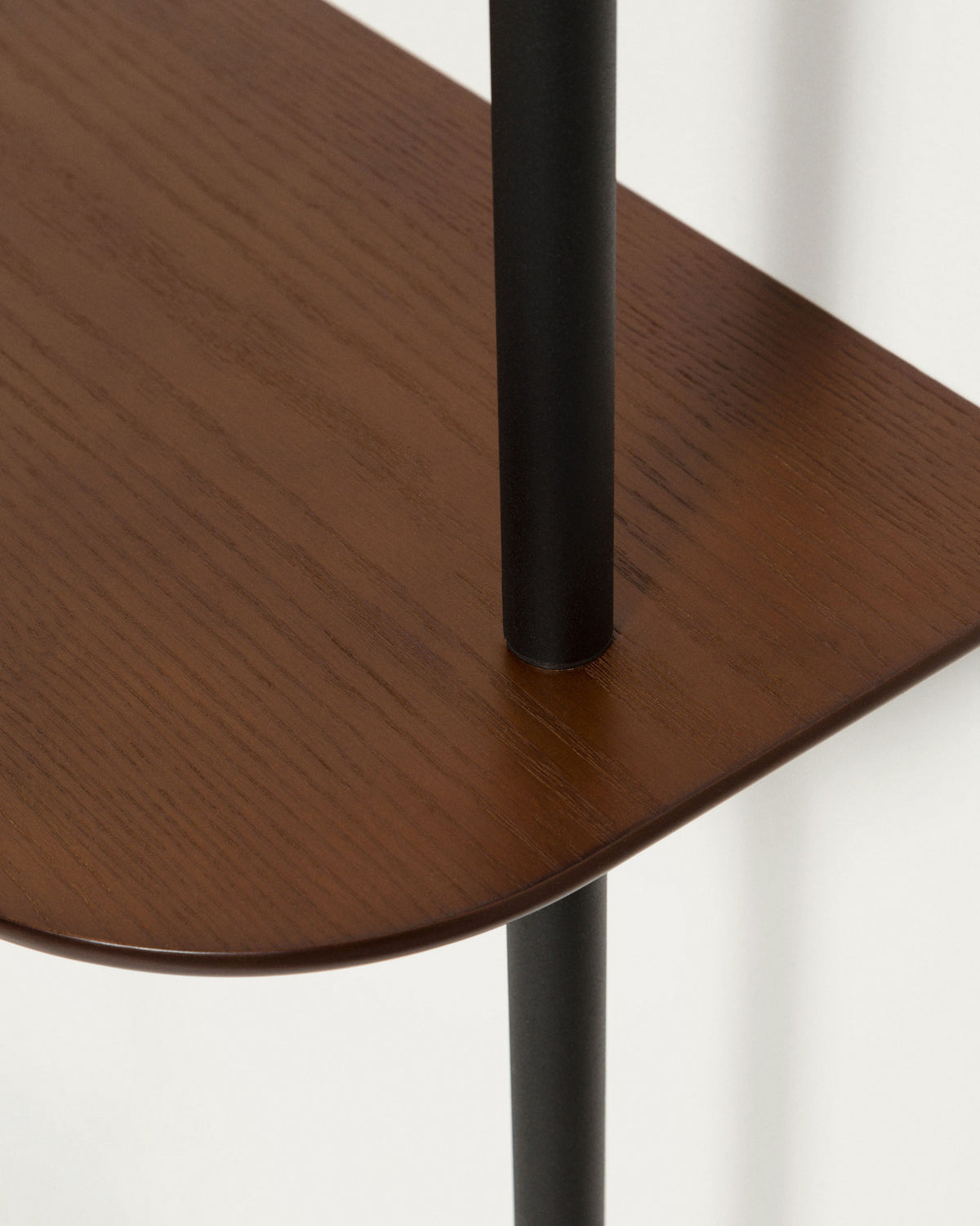 Marcolina Garderobe mit Ablagefläche 80 x 160 cm in Schwarz, Natur präsentiert im Onlineshop von KAQTU Design AG. Garderobe ist von Kave Home