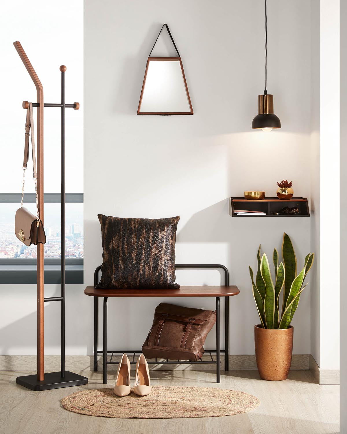 Stilvolle Garderobe Magali 172 cm von Kave Home aus Eichenholz.