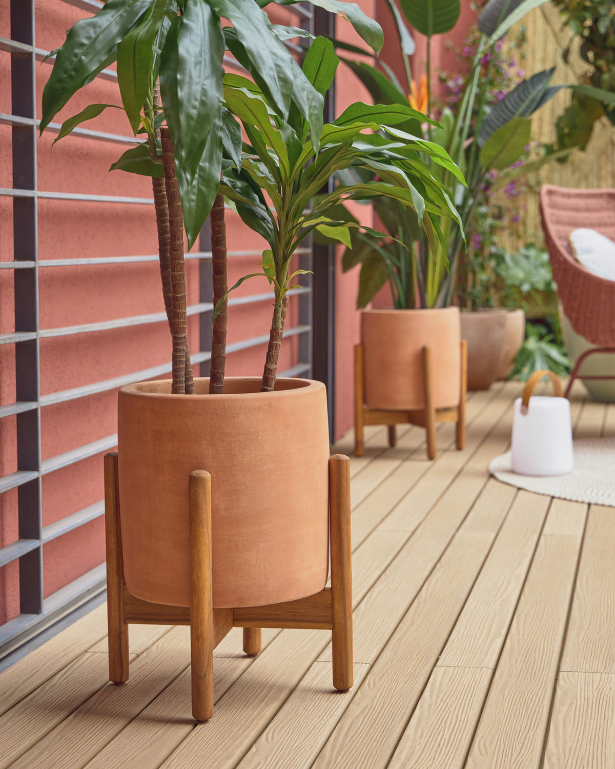 Dalva Topf aus Terrakotta Ø 26 cm in Natur präsentiert im Onlineshop von KAQTU Design AG. Pflanzentopf Outdoor ist von Kave Home