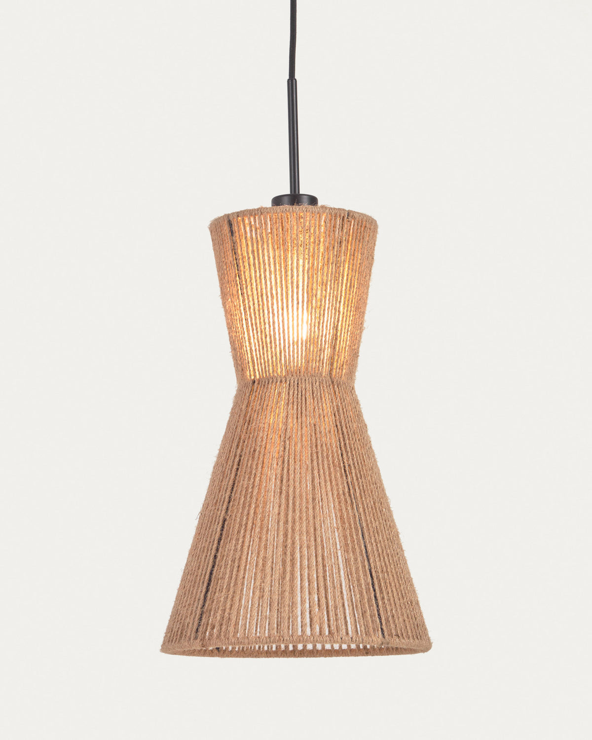 Crista Lampenschirm für Deckenlampe aus Jute natur Ø 24,5 cm in Natur präsentiert im Onlineshop von KAQTU Design AG. Lampenschirm ist von Kave Home