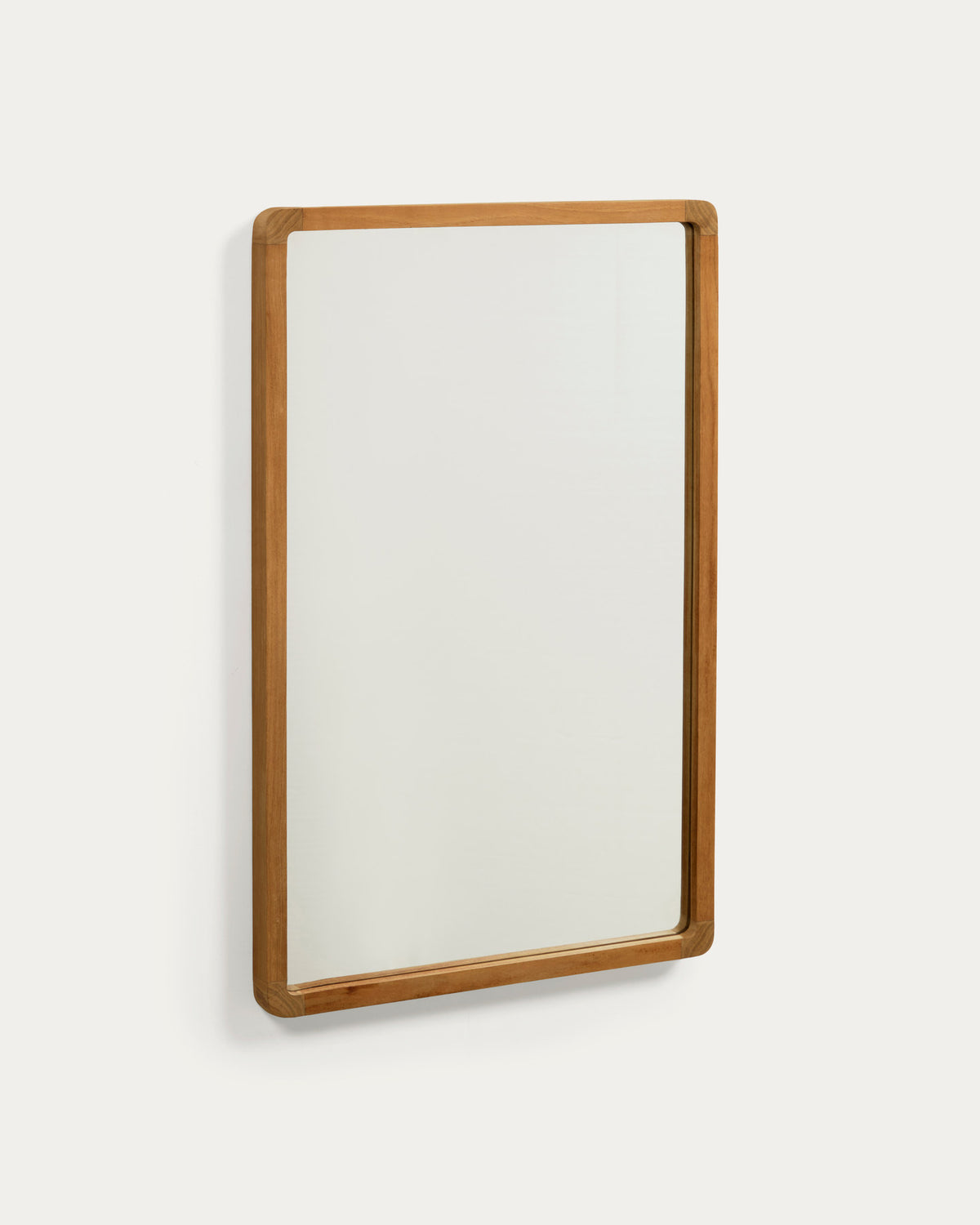 Shamel Spiegel aus massivem Teakholz 45 x 70 cm in Natur präsentiert im Onlineshop von KAQTU Design AG. Wandspiegel ist von Kave Home