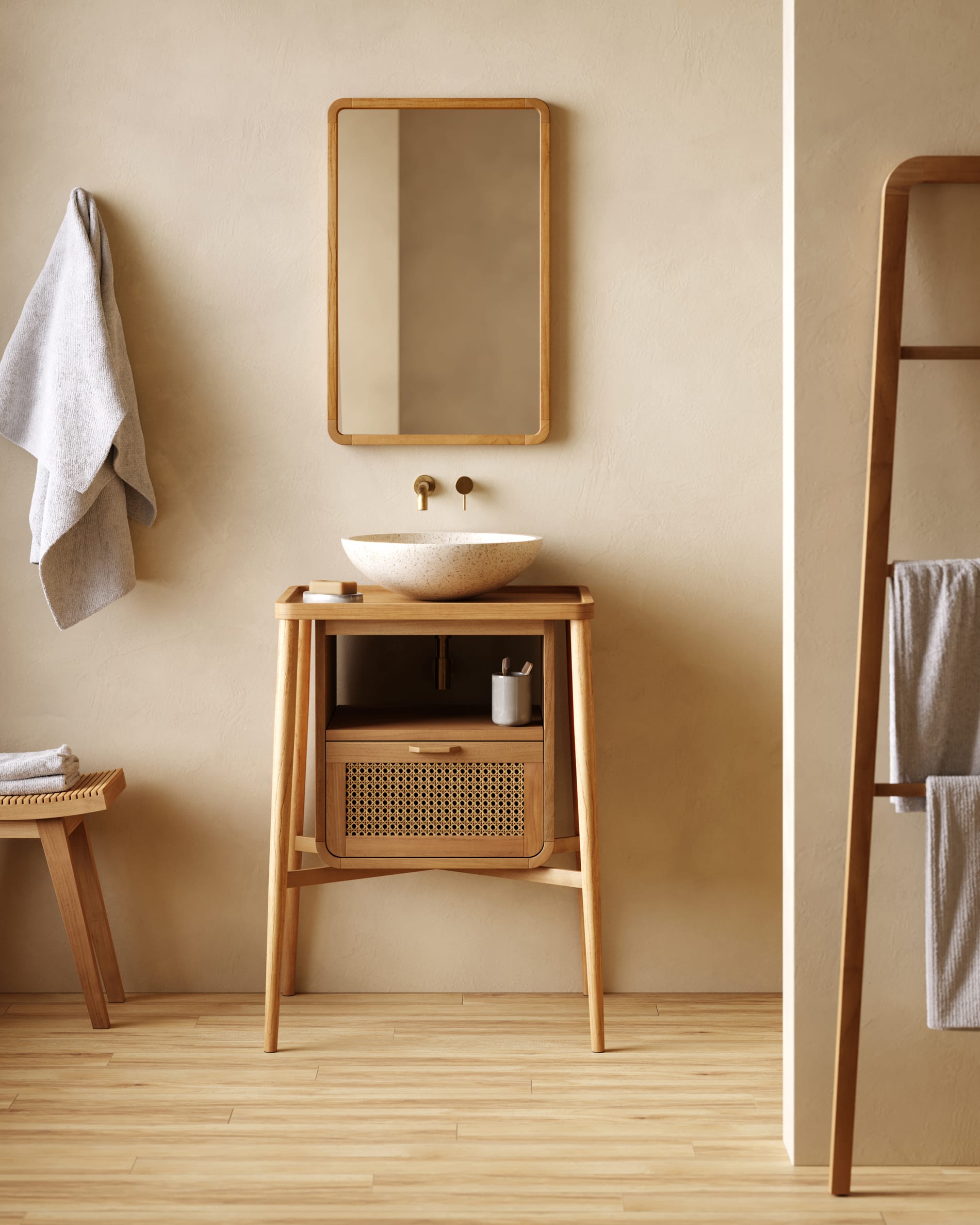 Eleganter Shamel Spiegel aus massivem Teakholz, 45x70 cm, von Kave Home. Perfekt für zeitlose und natürliche Wohnräume.