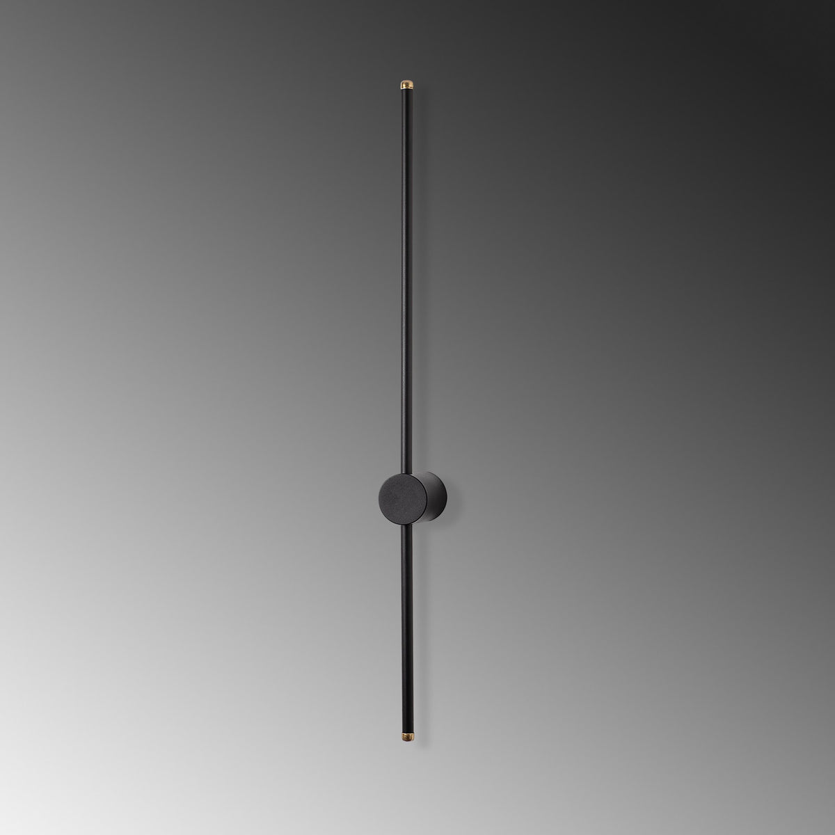 Sword Wandleuchte - Schwarz in Schwarz präsentiert im Onlineshop von KAQTU Design AG. Wandleuchte ist von Opviq