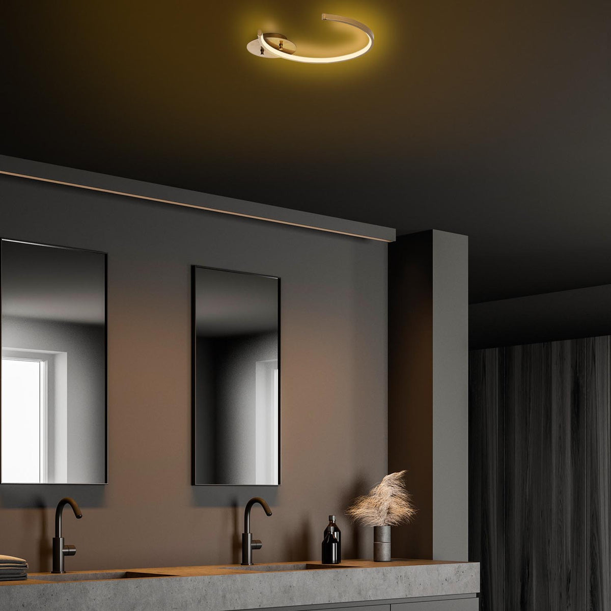 Moon Deckenleuchte - Gold in Gold präsentiert im Onlineshop von KAQTU Design AG. Deckenleuchte ist von Opviq