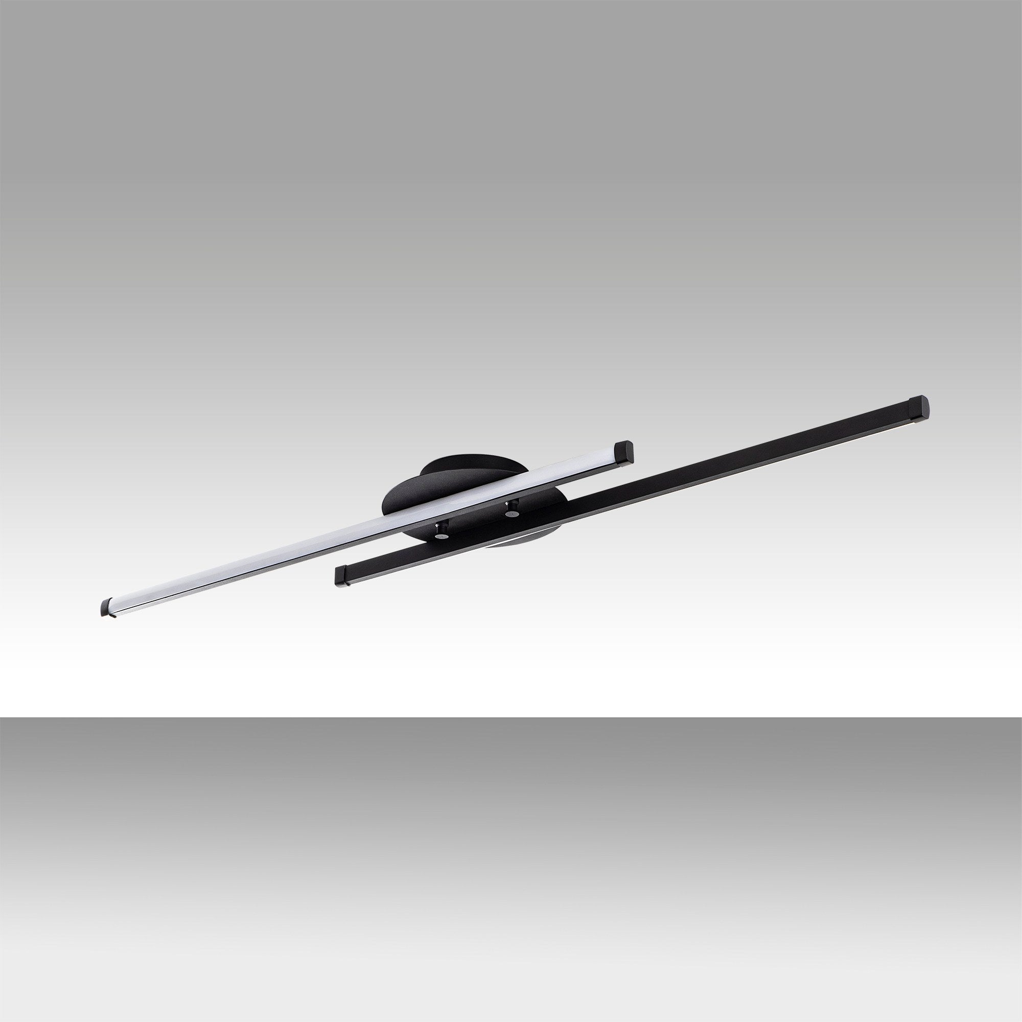 Entdecken Sie die Umut Deckenleuchte von Opviq in edlem Schwarz. Ihr modernes Design und die warmen LED-Lichter schaffen eine einladende Atmosphäre.