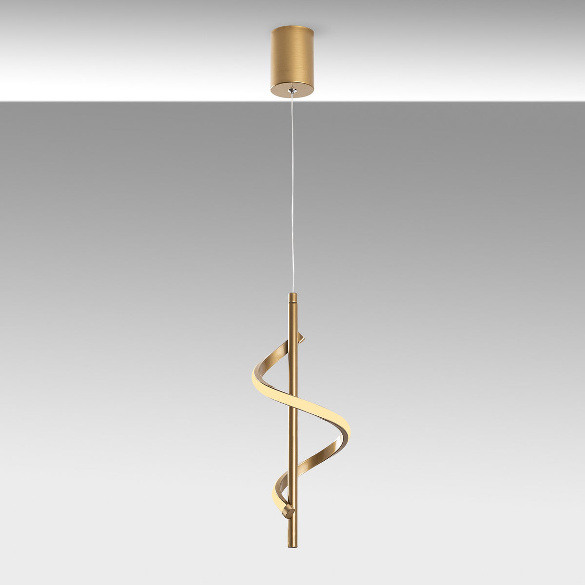 Lıkma Pendellampe - Gold in Gold präsentiert im Onlineshop von KAQTU Design AG. Pendelleuchte ist von Opviq