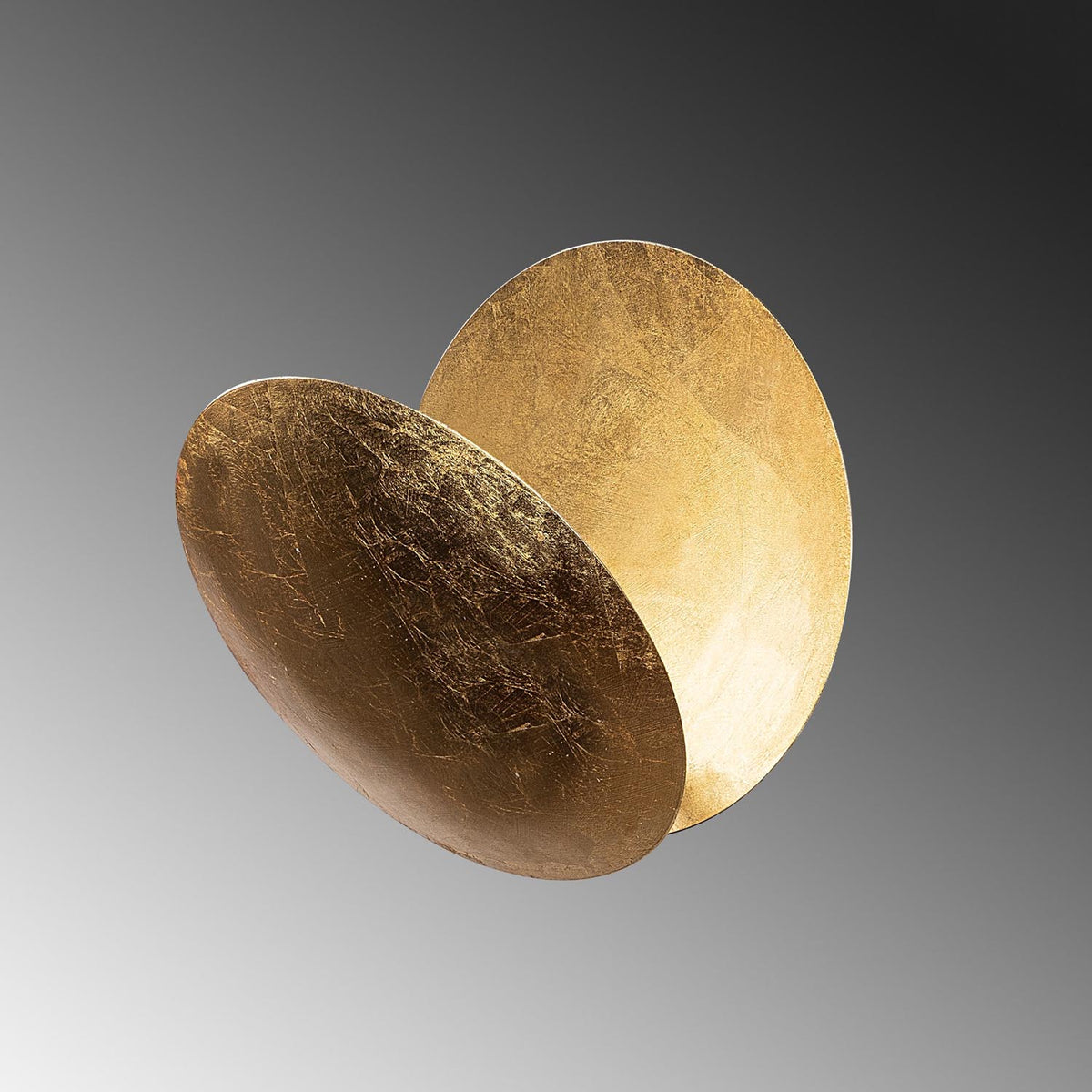 Yosma Wandleuchte - Gold in Gold präsentiert im Onlineshop von KAQTU Design AG. Wandleuchte ist von Opviq