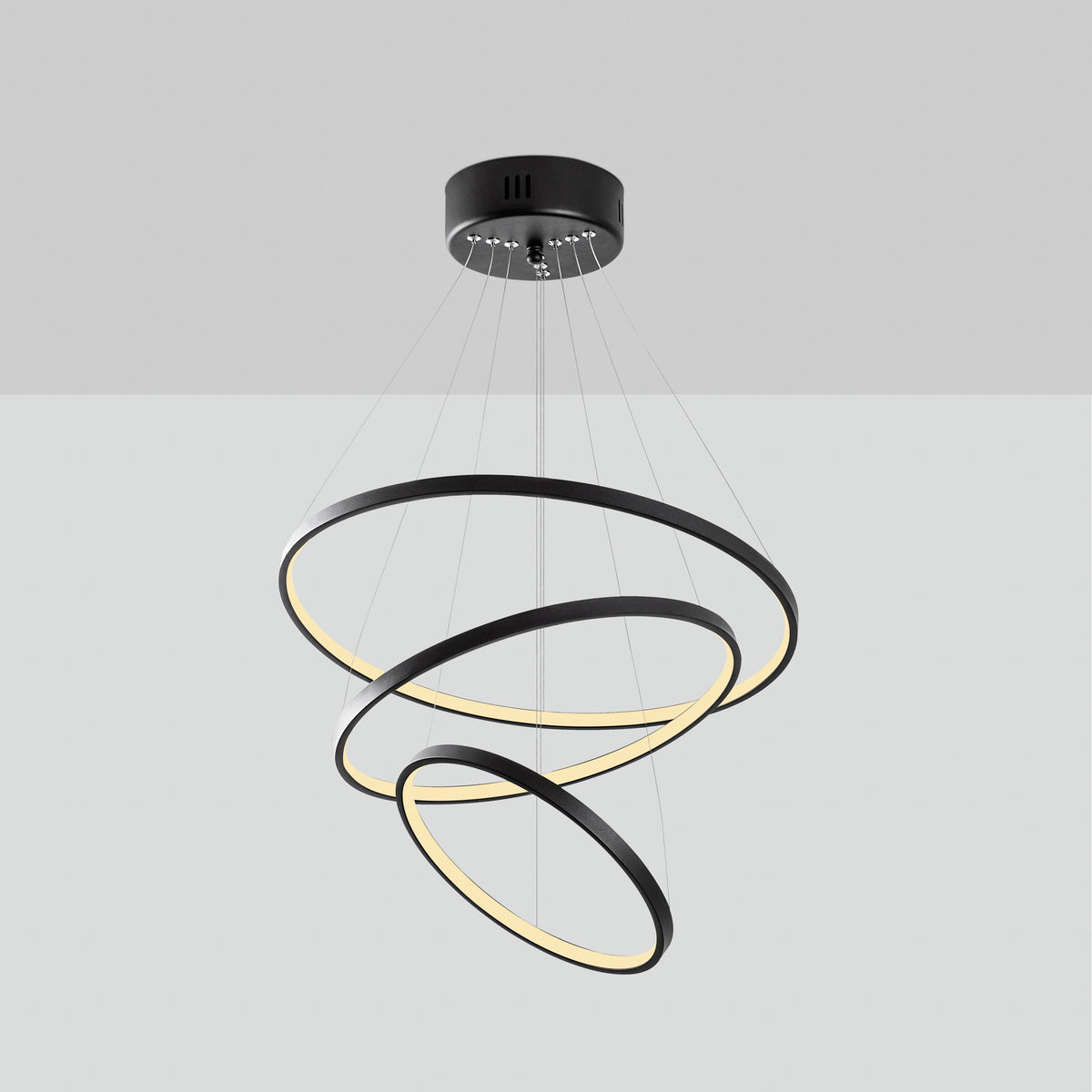 Simit Deckenleuchte - Schwarz in Schwarz präsentiert im Onlineshop von KAQTU Design AG. Deckenleuchte ist von Opviq