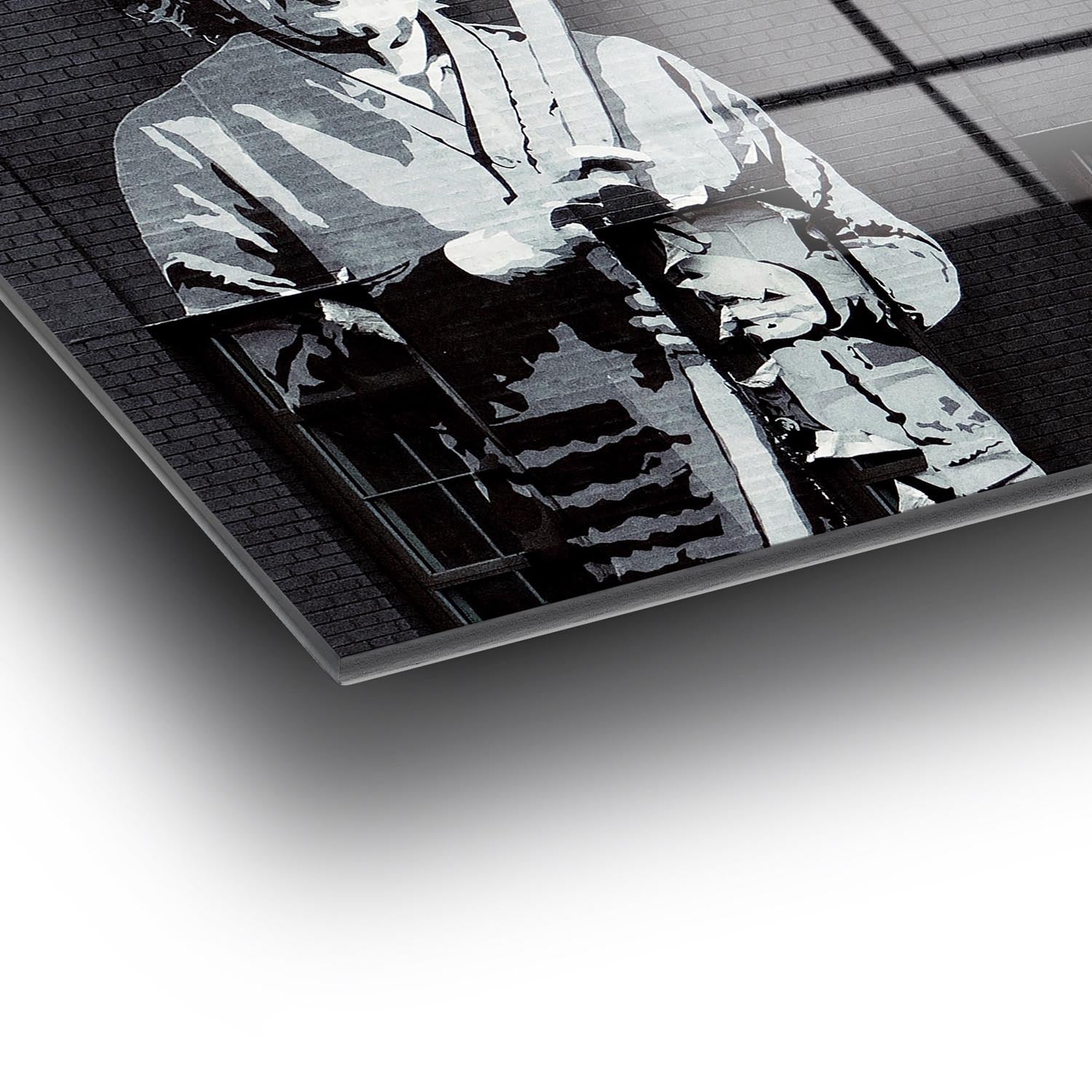 Entdecken Sie das mehrfarbige UV-Bild von Wallity, das Banksys fesselnde Kunst in Ihr Zuhause bringt. Hochwertig und langlebig!