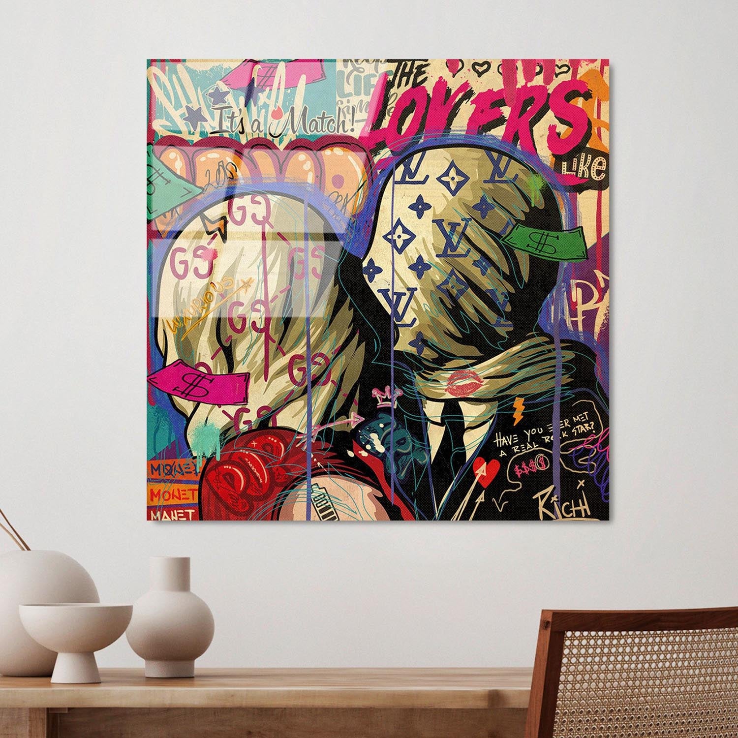 Entdecken Sie das mehrfarbige UV-Bild von Wallity – ein elegantes Kunstwerk aus gehärtetem Glas, das jeden Raum verzaubert.