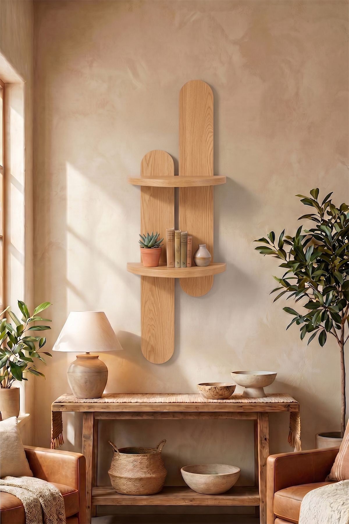 Wandregal aus Eiche-MDF mit schlichter rechteckiger Form, Breite 26 cm, Höhe 80 cm, Tiefe 13 cm, zur Wandmontage geeignet.