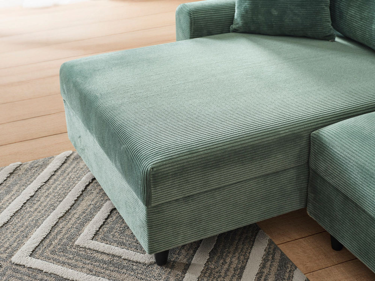 Grünes Flavia Ecksofa von Hanah Home mit Polyester-Bezug in Leinenstruktur, Metallgestell und Kunststoffbeinen, Eckform.