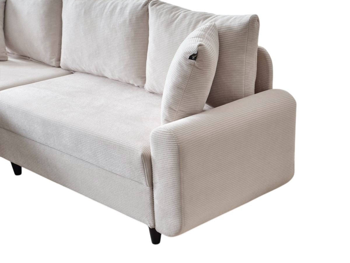 Weisses Ecksofa Flavia von Hanah Home mit Polyesterbezug in Leinenstruktur, Metallgestell und Kunststoffbeinen, fotografiert freistehend.