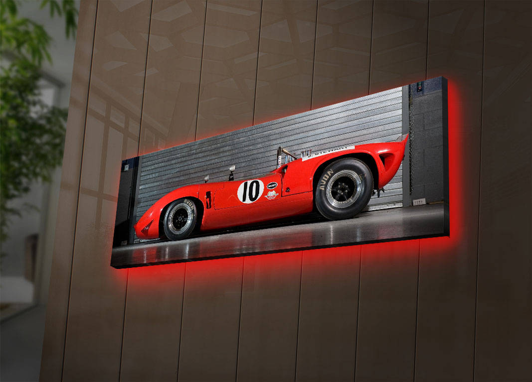 Entdecken Sie das 3090DACT Leinwandbild von Wallity – ein faszinierendes Kunstwerk mit LED-Beleuchtung, das jeden Raum in eine Oase der Eleganz verwandelt.