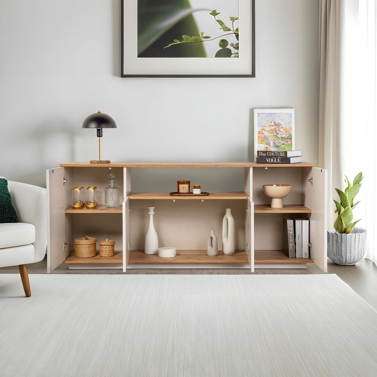 Konsole mit zwei Türen in Kaschmir und Atlantik-Kiefer-Optik, melaminbeschichtete Spanplatte, schlankes rechteckiges Design mit vier Beinen.