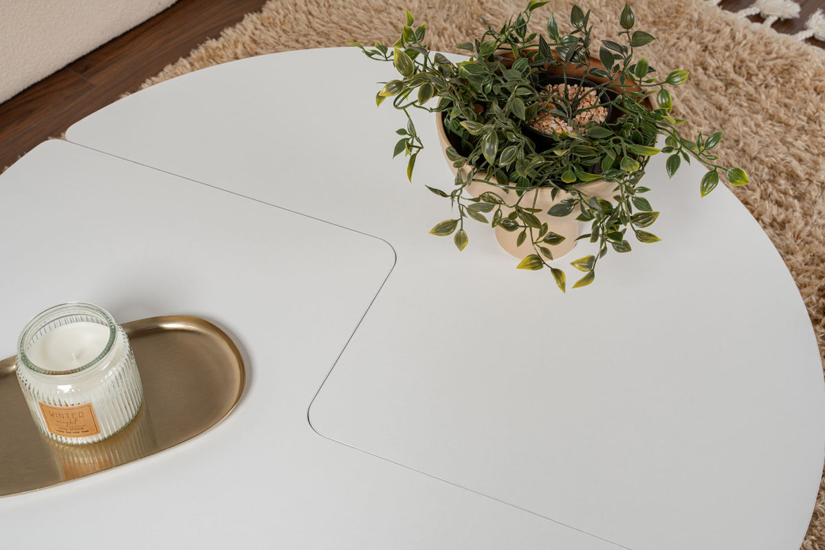 Moira Sofatisch - Natürliches Weiss in Natürliches Weiss präsentiert im Onlineshop von KAQTU Design AG. Couchtisch ist von Nordure
