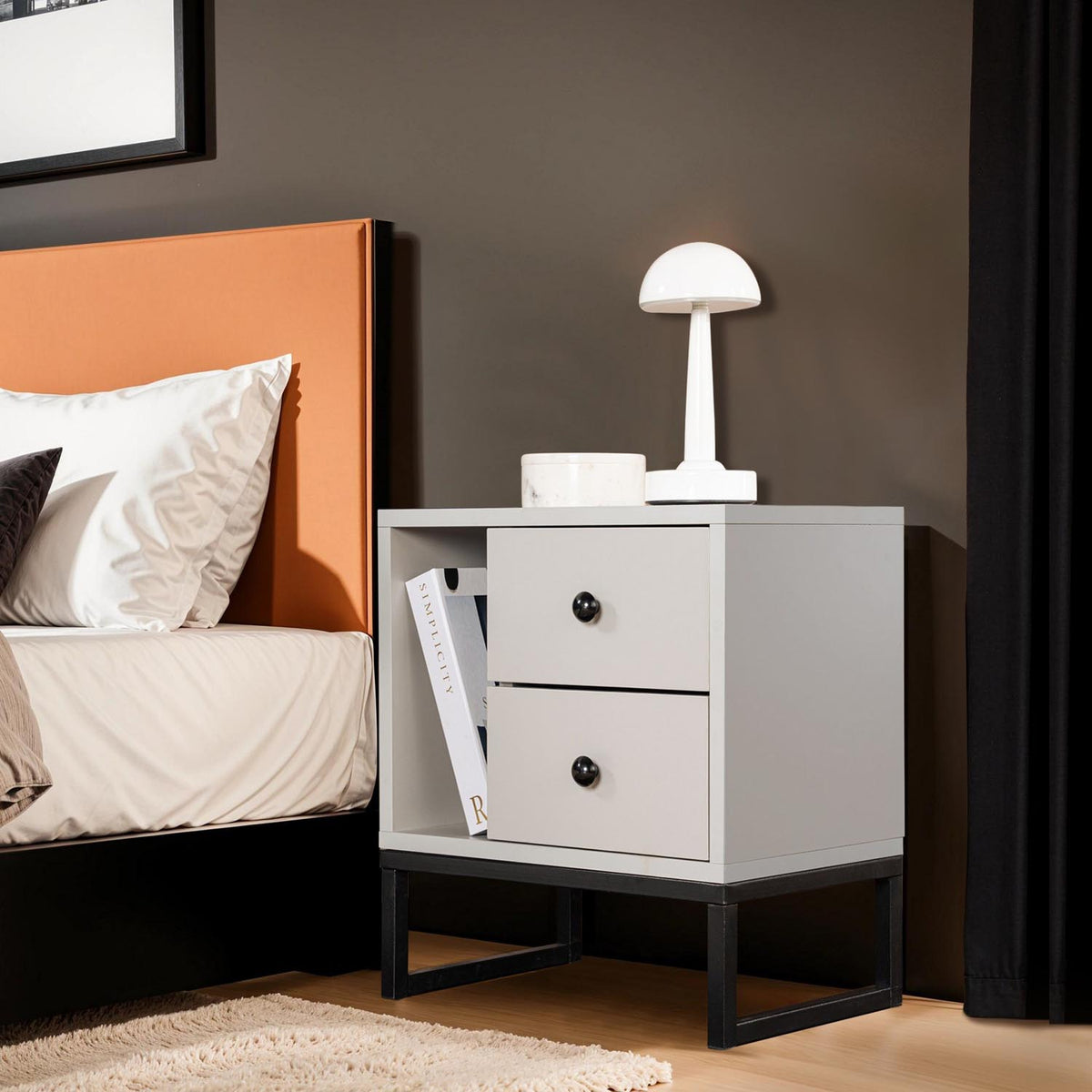 Glimmer Nachttisch - Grau Schwarz in Grau Schwarz präsentiert im Onlineshop von KAQTU Design AG. Nachttisch ist von Nordure