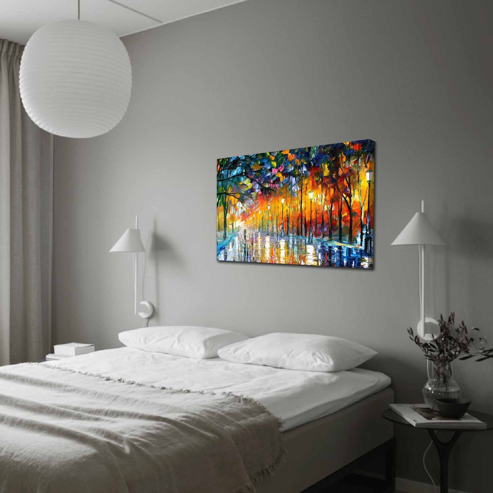 Verleihen Sie Ihrem Zuhause mit "Misty Mood in the Park" von Leonid Afremov eine zauberhafte Note. Dieses exquisite Leinwandbild aus 100% Wildleder und einem eleganten Holzrahmen schafft eine friedliche Stimmung.