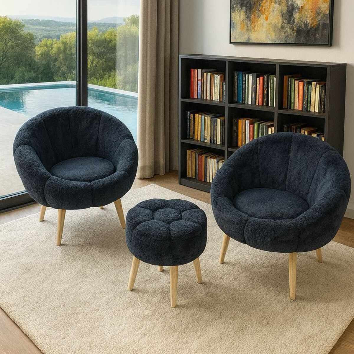 Zwei anthrazitfarbene Ohrensessel mit Wellsoft-Stoffbezug und Eschenholzbeinen sowie passender runder Pouf, 3-teiliges Set.
