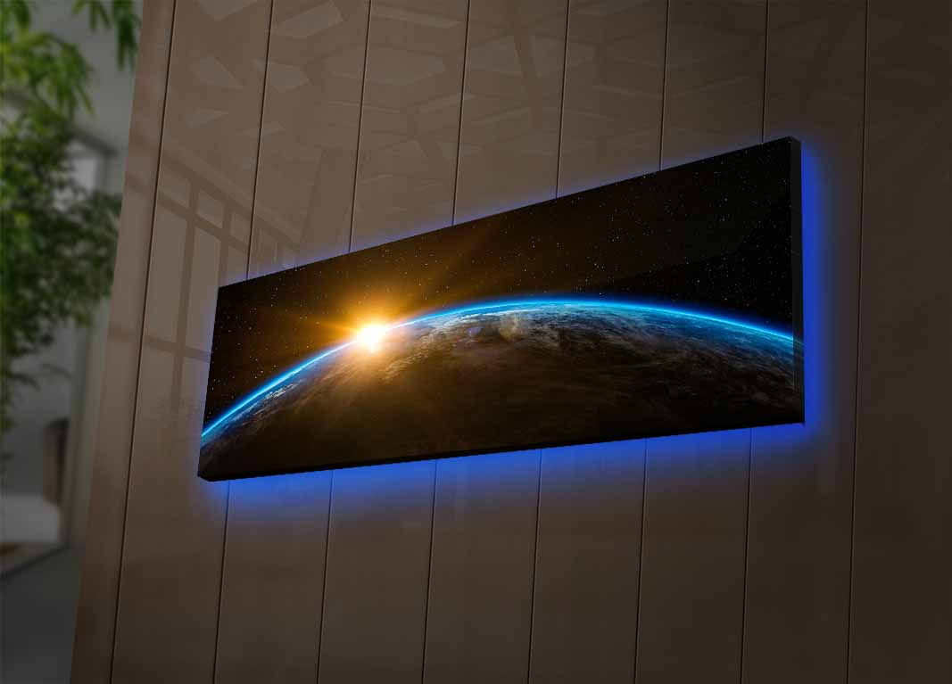 Entdecken Sie das faszinierende 3090NASA LED-Leinwandbild von Wallity! Verleihen Sie Ihrem Raum mit hypnotisierenden Farben und sanftem Licht eine magische Atmosphäre.