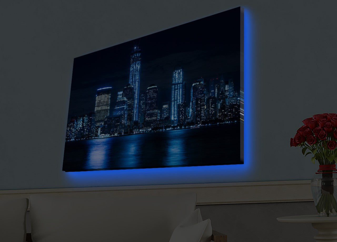 Entdecken Sie das mehrfarbige LED-Leinwandgemälde 4570HDACT von Wallity. Eleganz und Licht vereinen sich für ein stilvolles Zuhause.