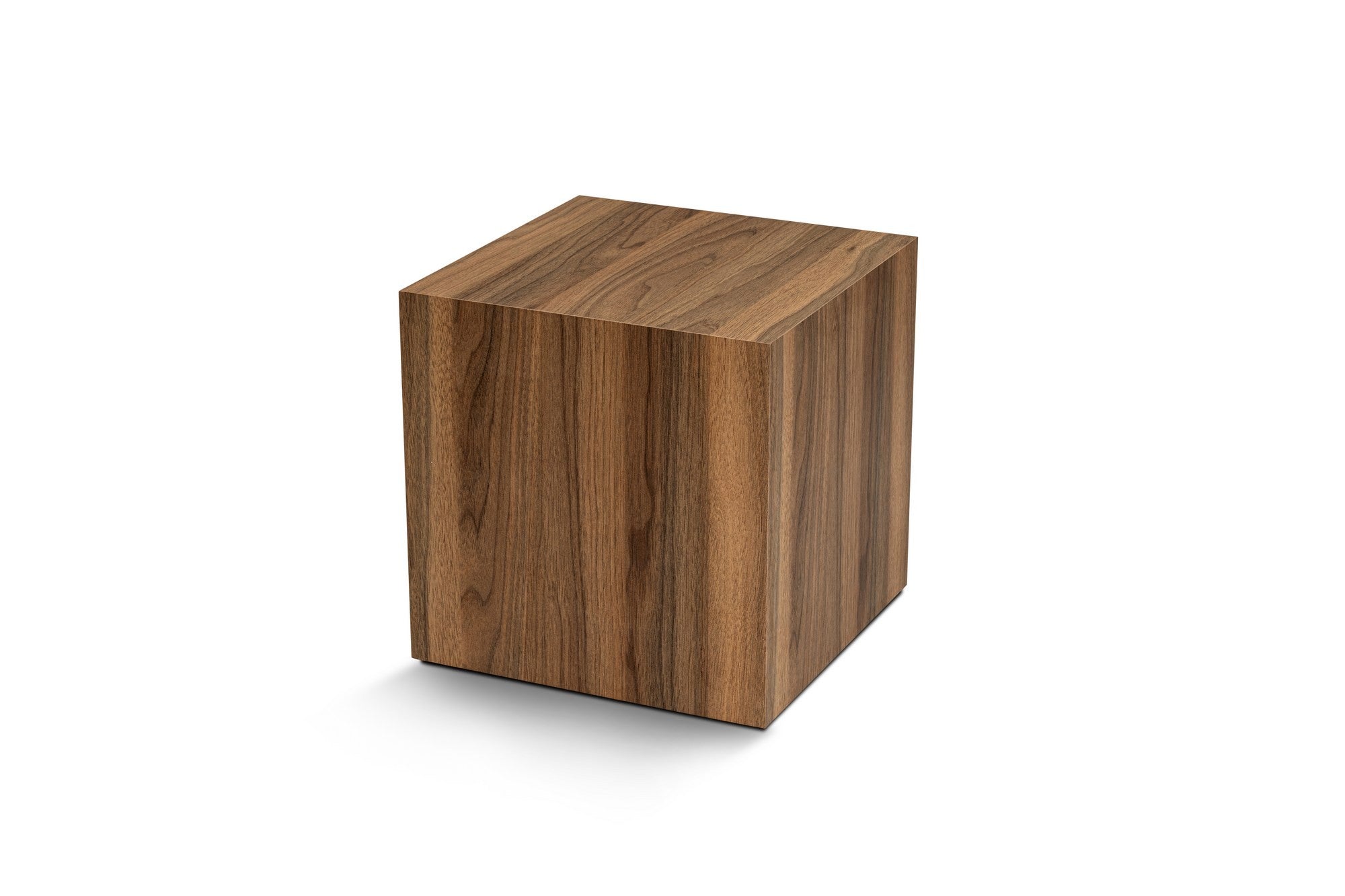 Küp - Walnut in Walnuss präsentiert im Onlineshop von KAQTU Design AG. Beistelltisch ist von Nordure
