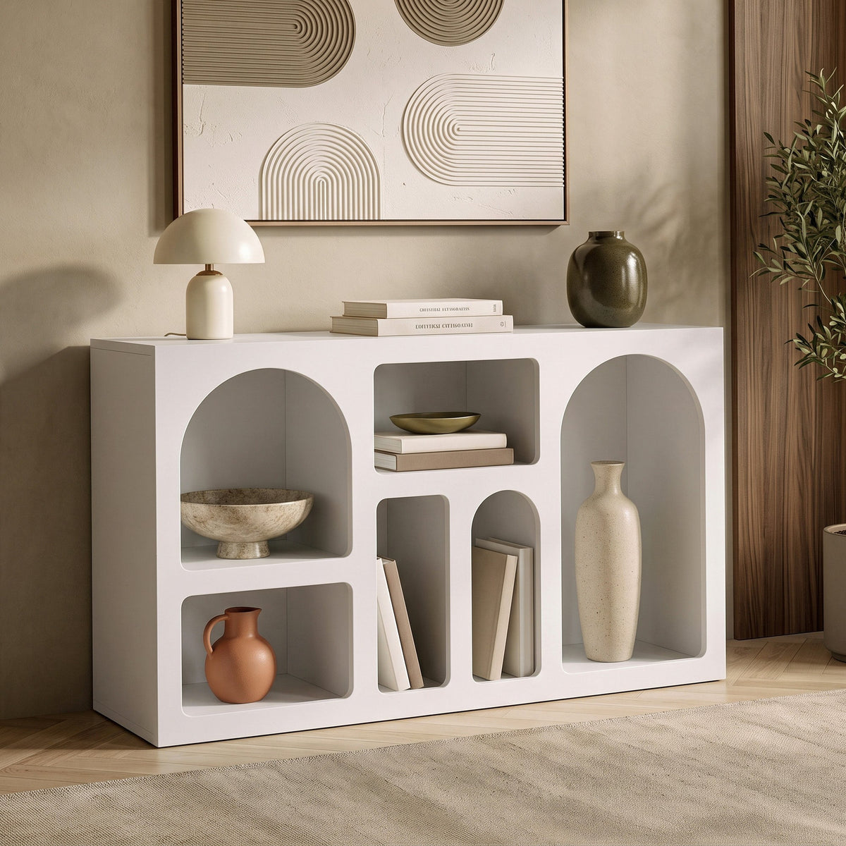 Weisse Konsole Vian 120 von Nordure aus melaminbeschichteter Spanplatte mit MDF-Türen, Masse 120x37x74 cm, schlichtes Design.