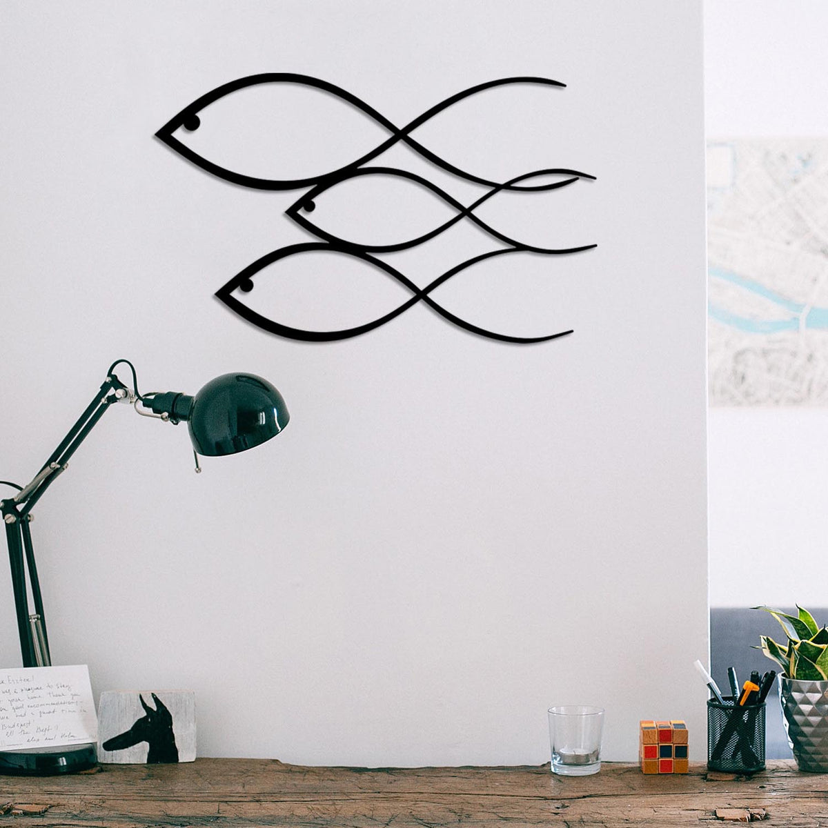 Fish Wanddeko - Schwarz in Schwarz präsentiert im Onlineshop von KAQTU Design AG. Wanddeko ist von Wallity