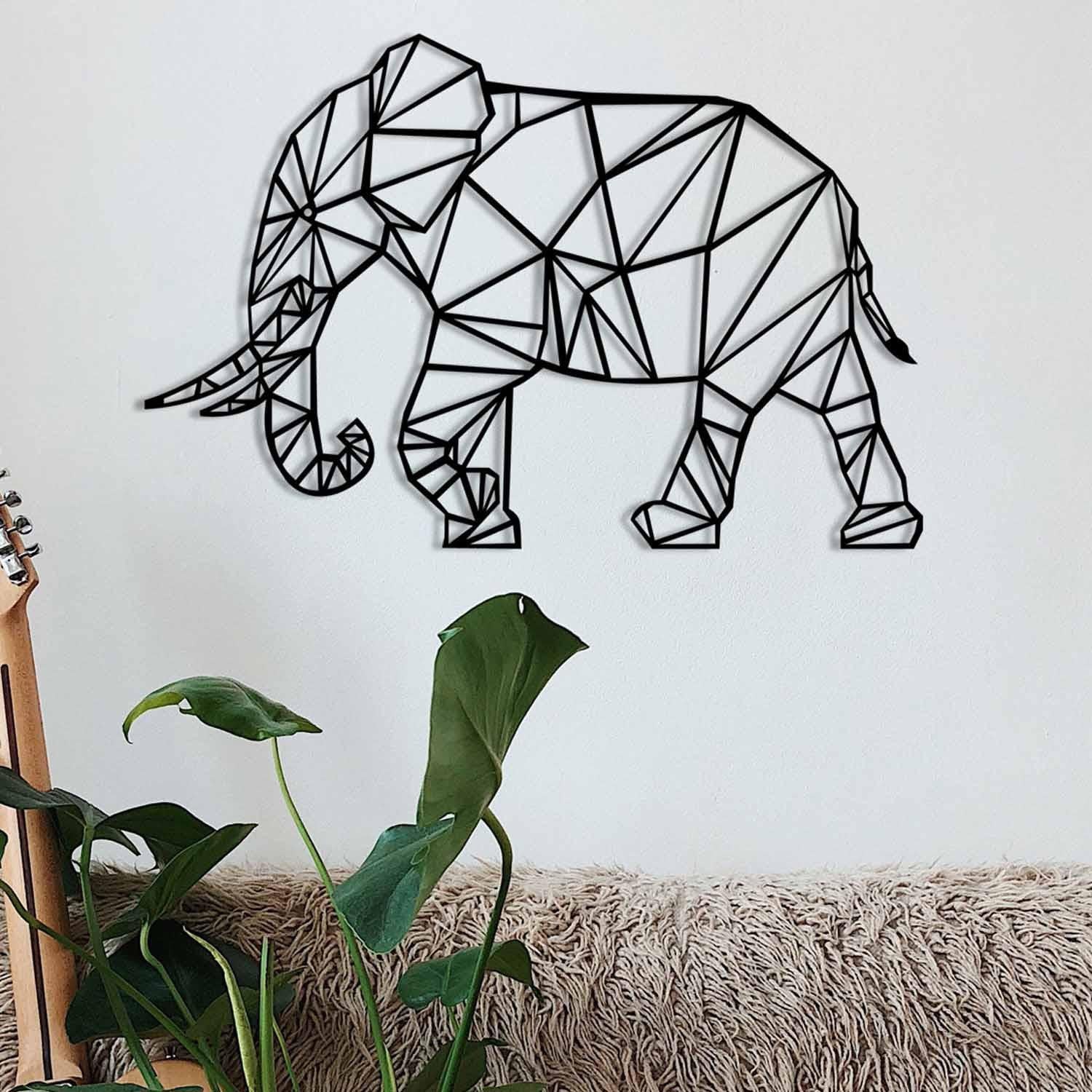 Entdecken Sie die elegante Bacio Wanddeko in Schwarz von Wallity. Verleihen Sie Ihrem Raum mit diesem stilvollen Metallkunstwerk einen Hauch von Raffinesse.